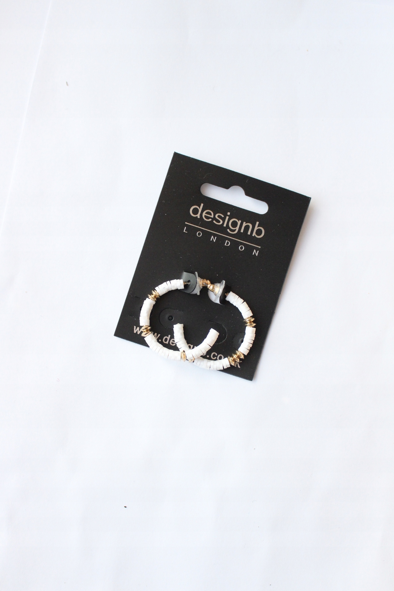 DESIGNB KOLCZYKI BIAŁE KOŁA