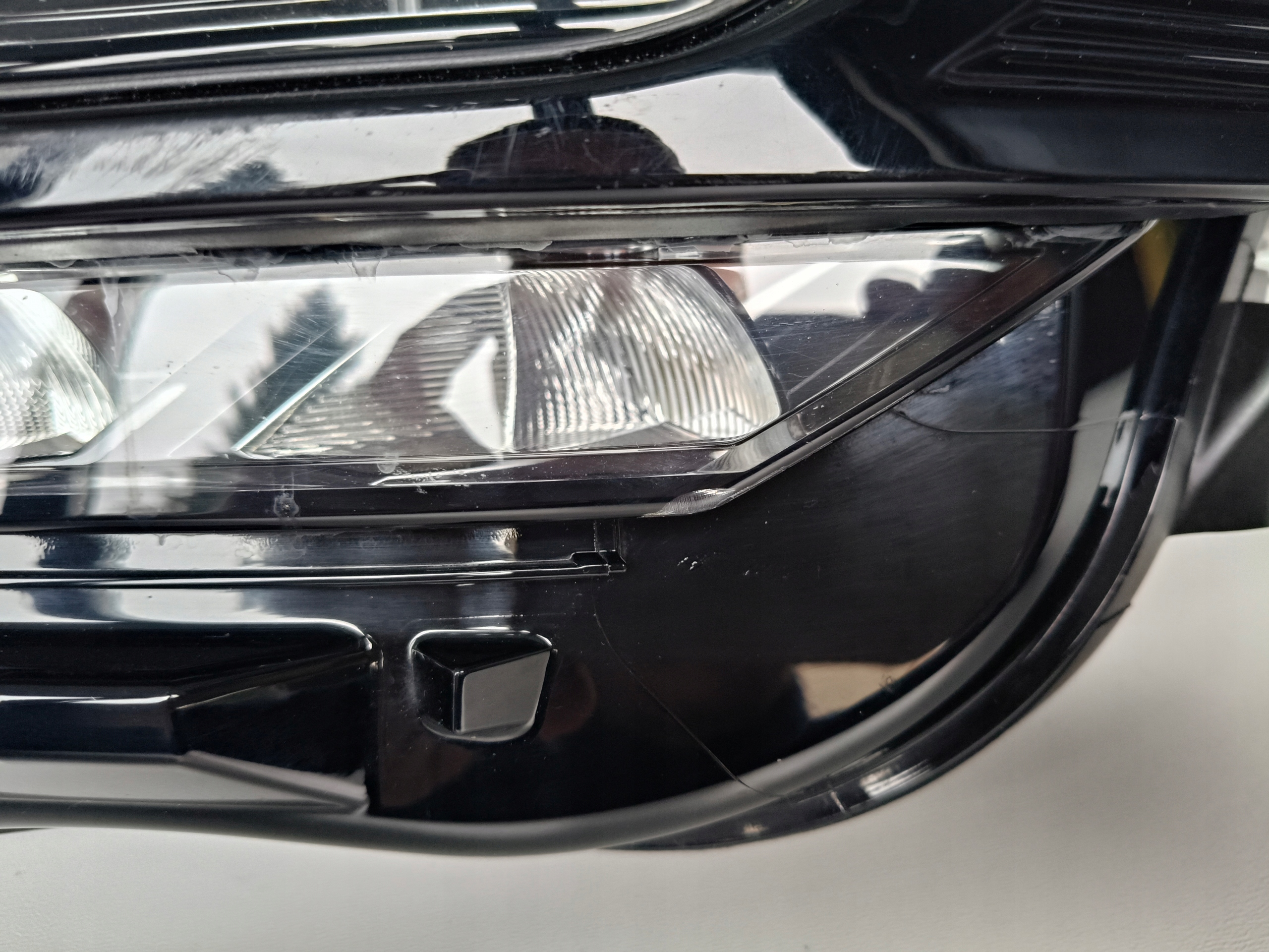 light left REFLEKTOR VW TOUAREG III 760 18- R-LINE FULL LED