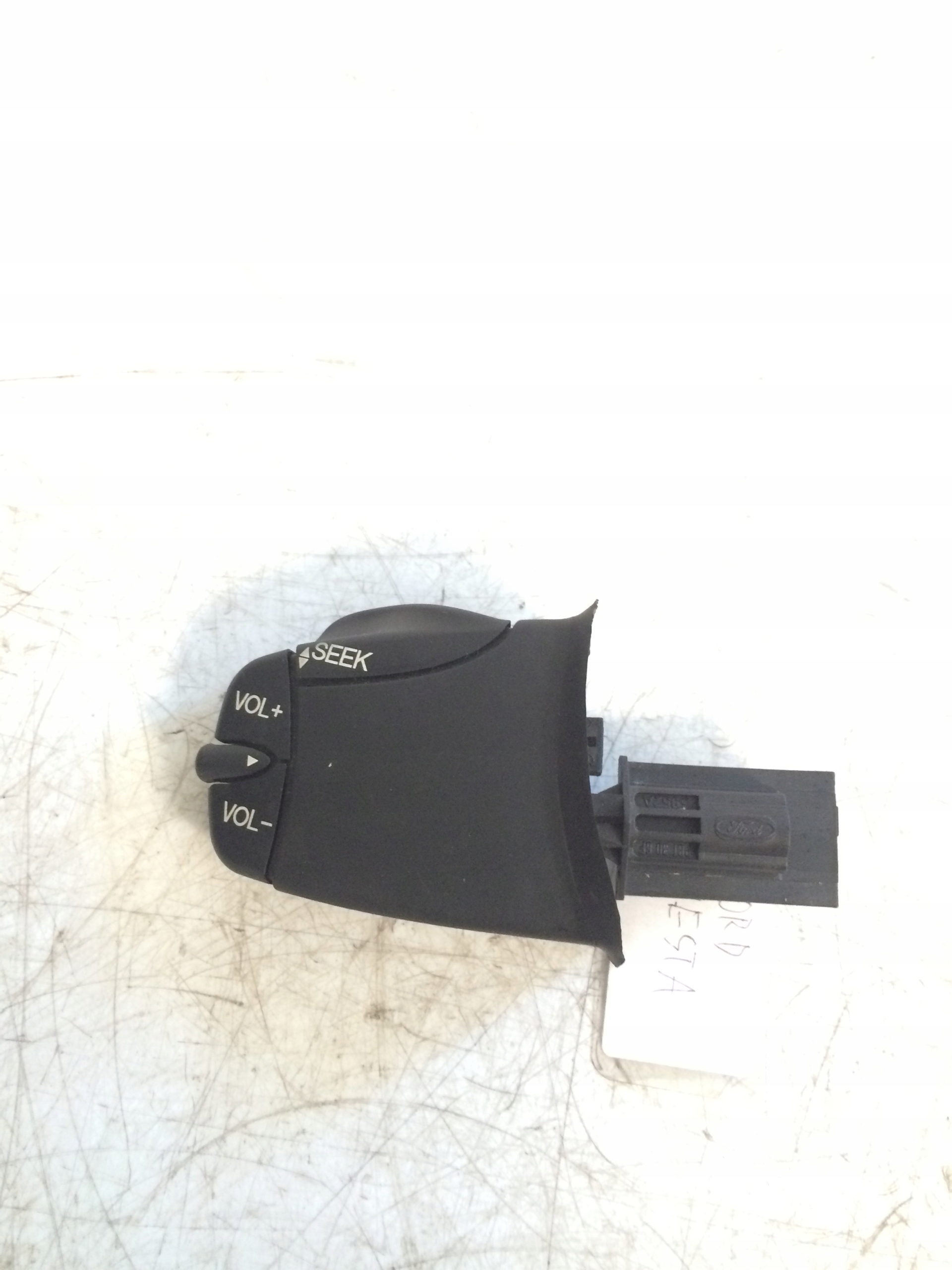 PRZZELACZNIK Colonne de direction Volant FORD FIESTA