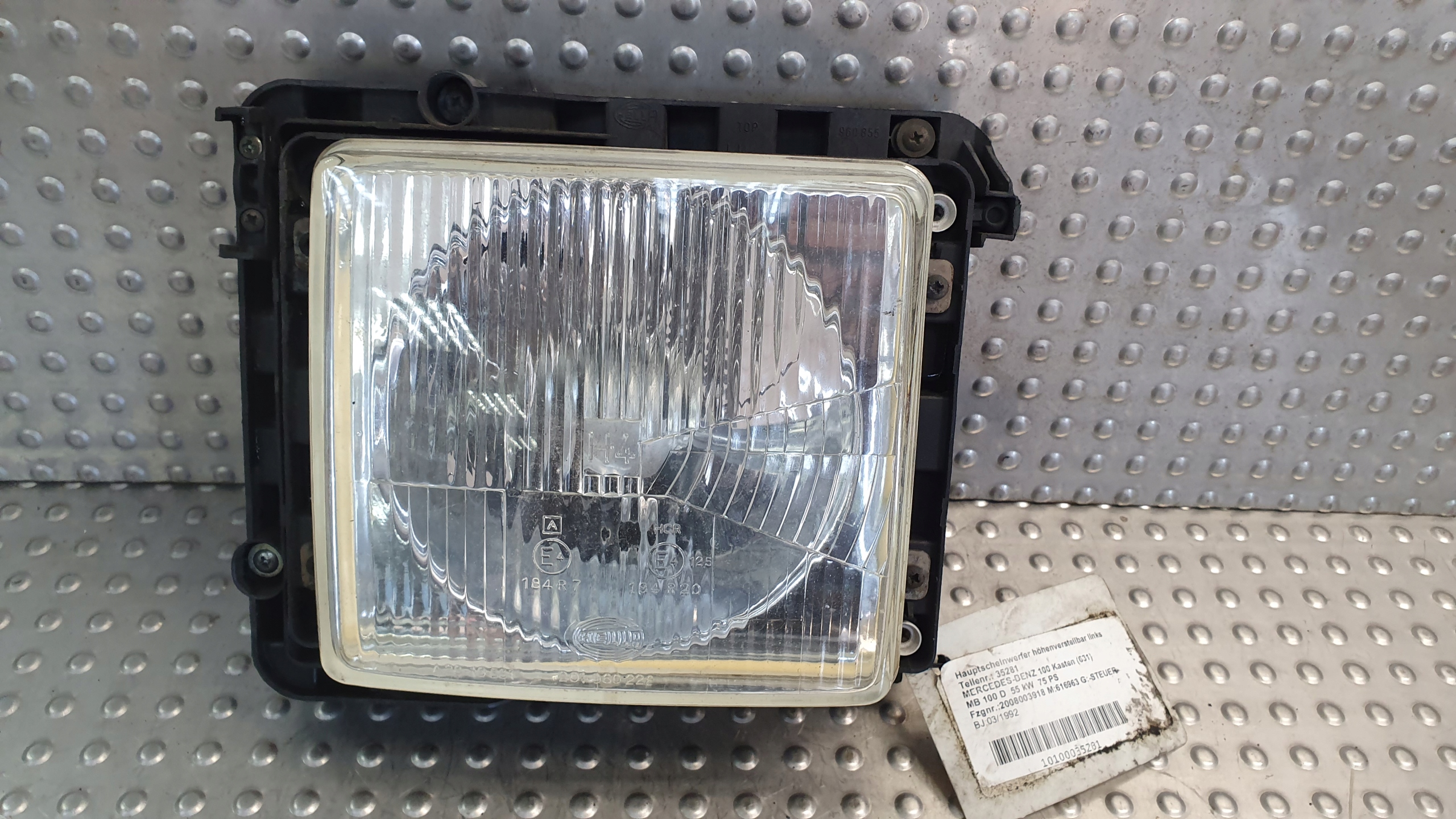 light front left MERCEDES MB100 81