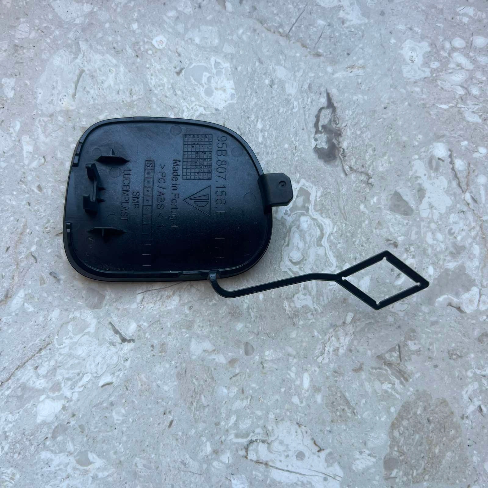 PORSCHE MACAN 95B FL II 2022- towing hook cap holowniczego front 95B807156F