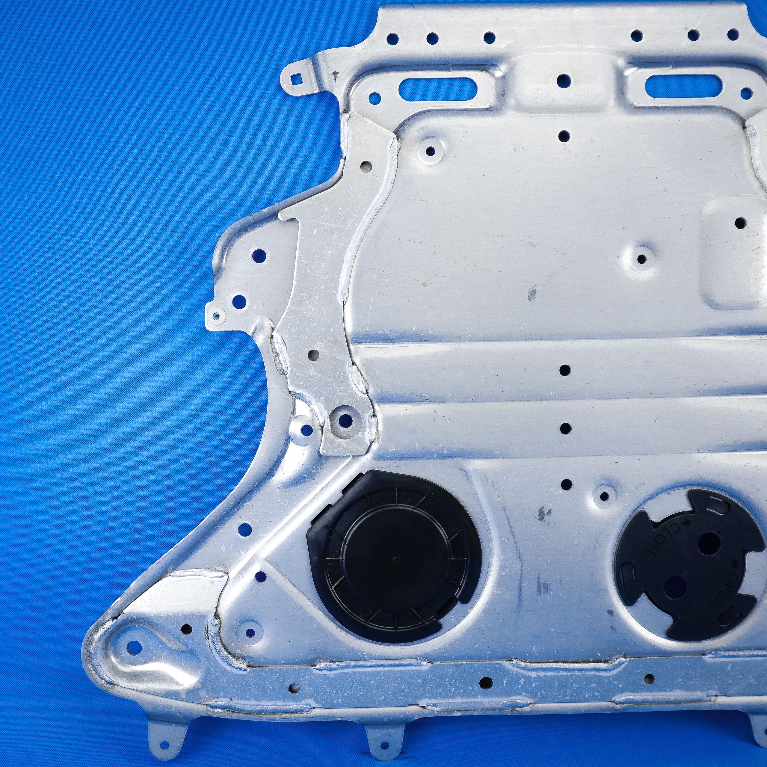 cover below engine of the engine front BMW 5 G30 31106887546 6887546 original
