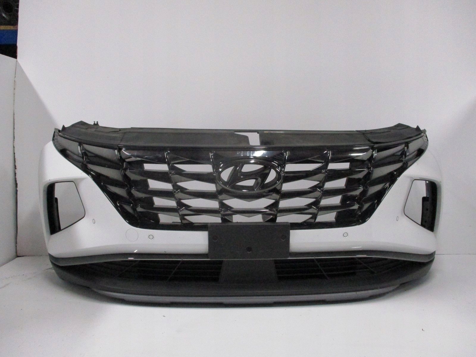 Zderzak HYUNDAI TUCSON IV 20R 4 PDC LED POD RADAR ZDERZAK TUCSON PRZ za ...