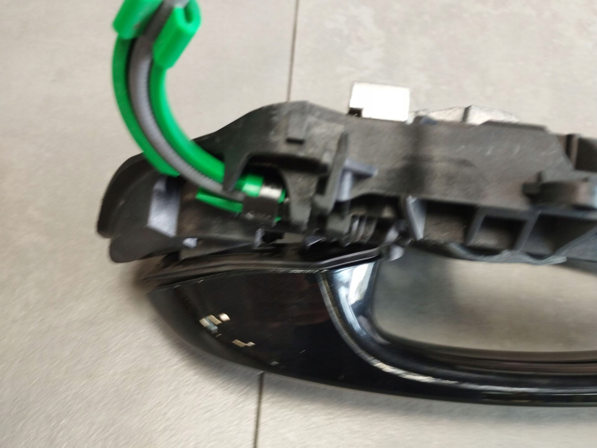 BMW X4M F98 2020 handle left rear part exterior 9881773