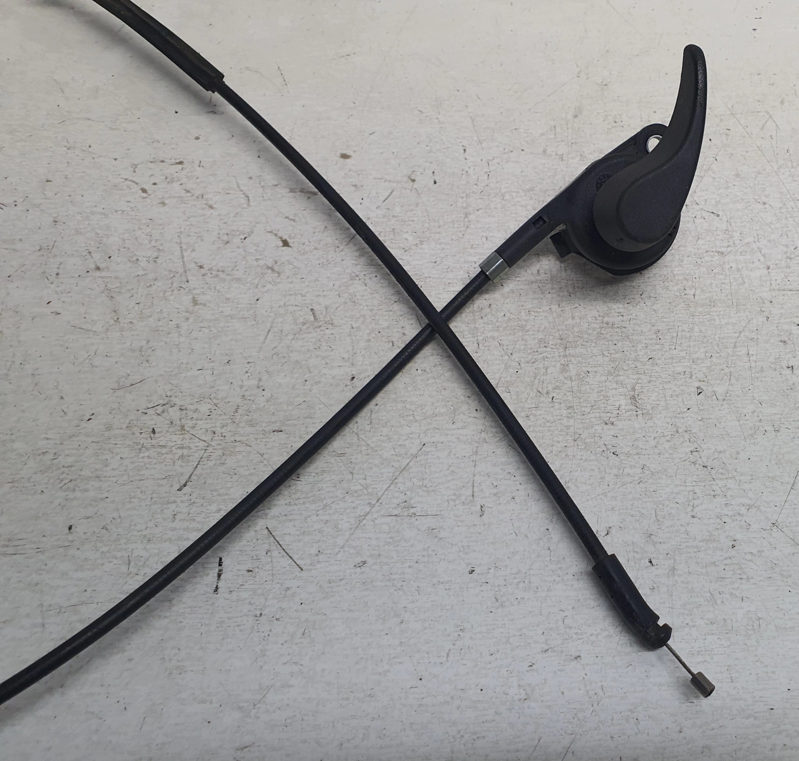 RENAULT MEGANE III 3 rope of a lock bonnets Z handle bracket OE