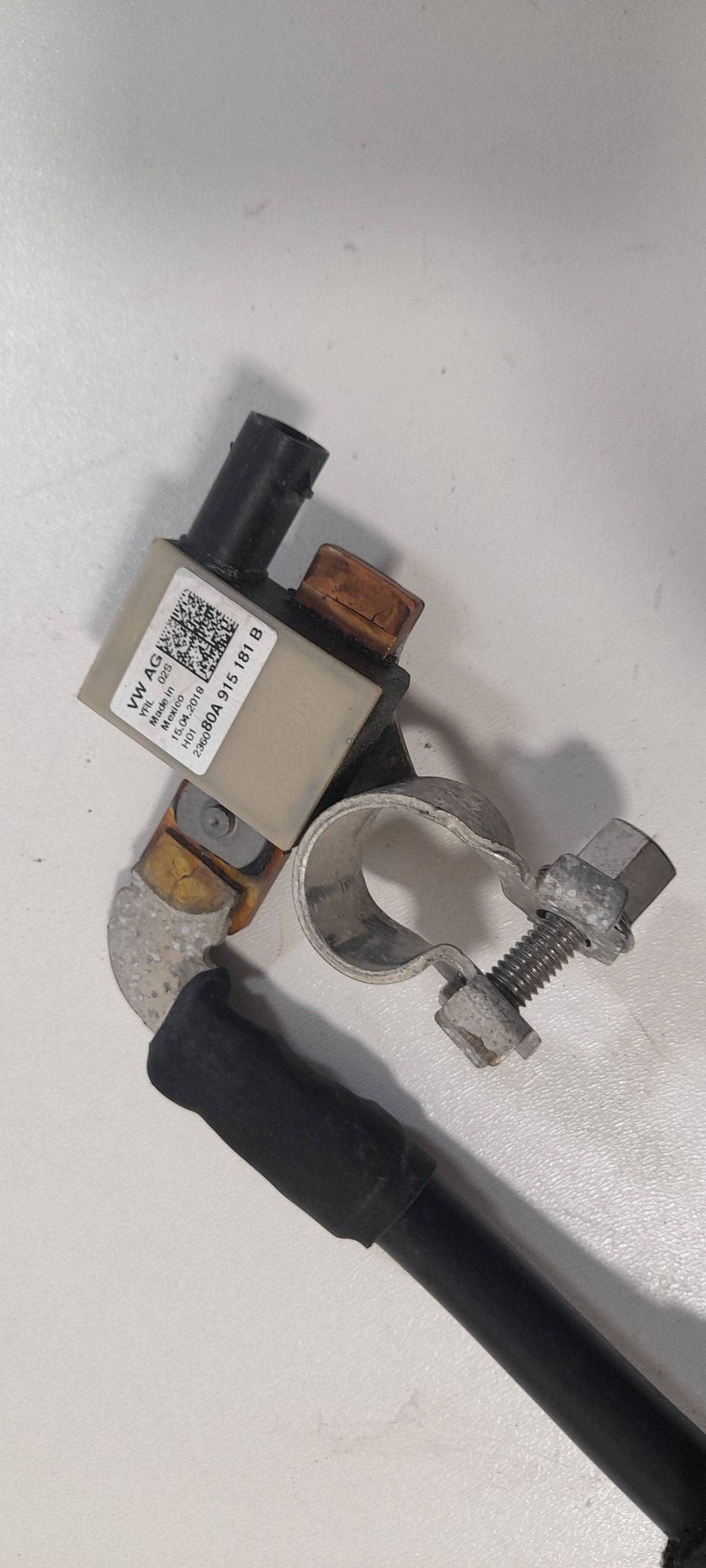 Audi Q5 SQ5 FY Batteriemanagement Sensor 80A915181B (QR28)