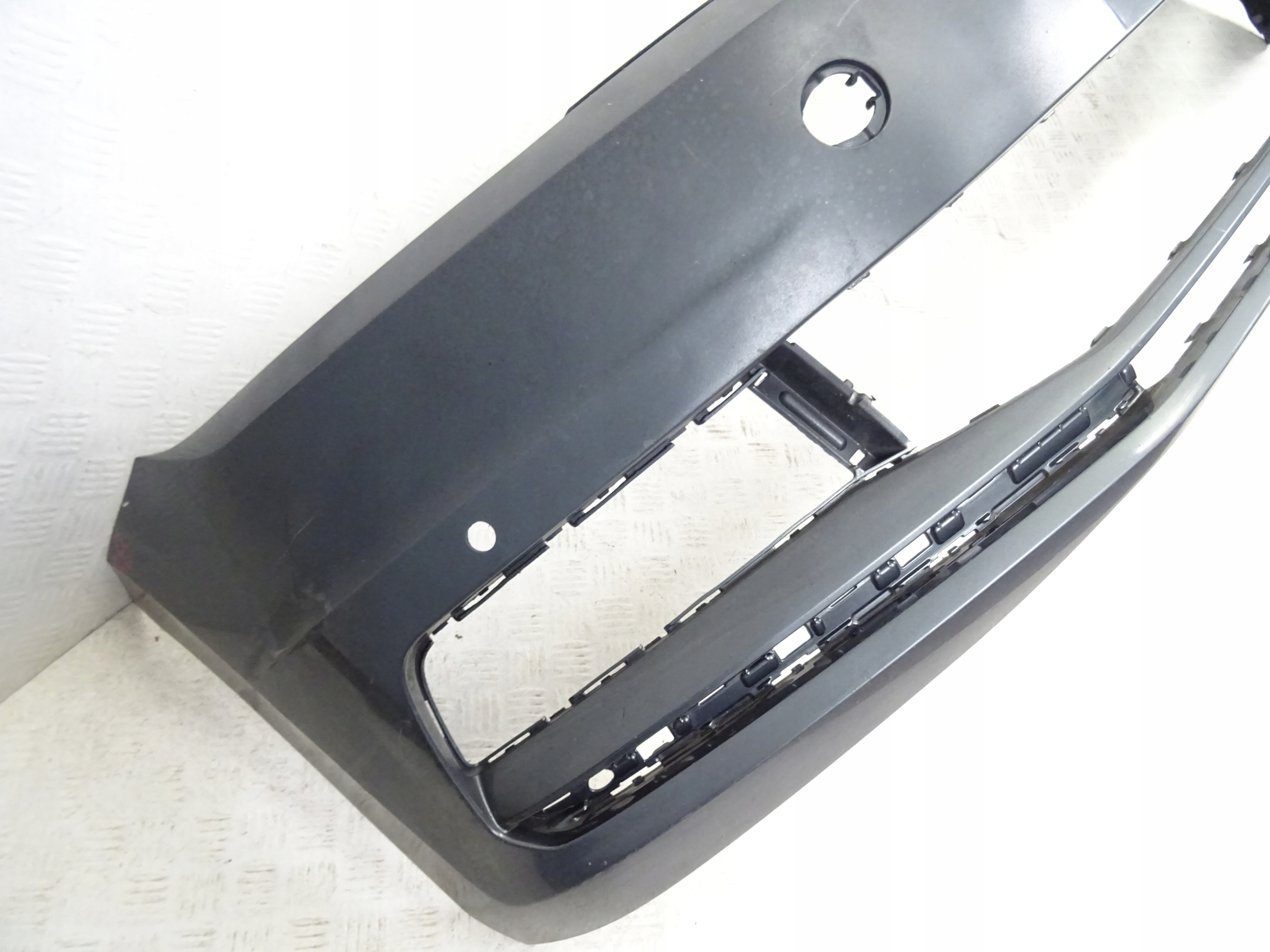 VW TOURAN II 5TA bumper front front