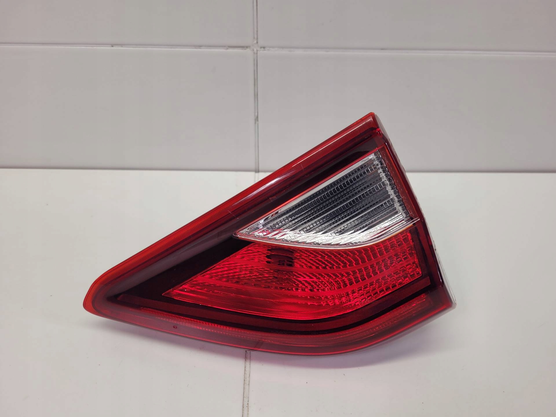 light rear to the bonnet right side Kia Stonic 2018 34764