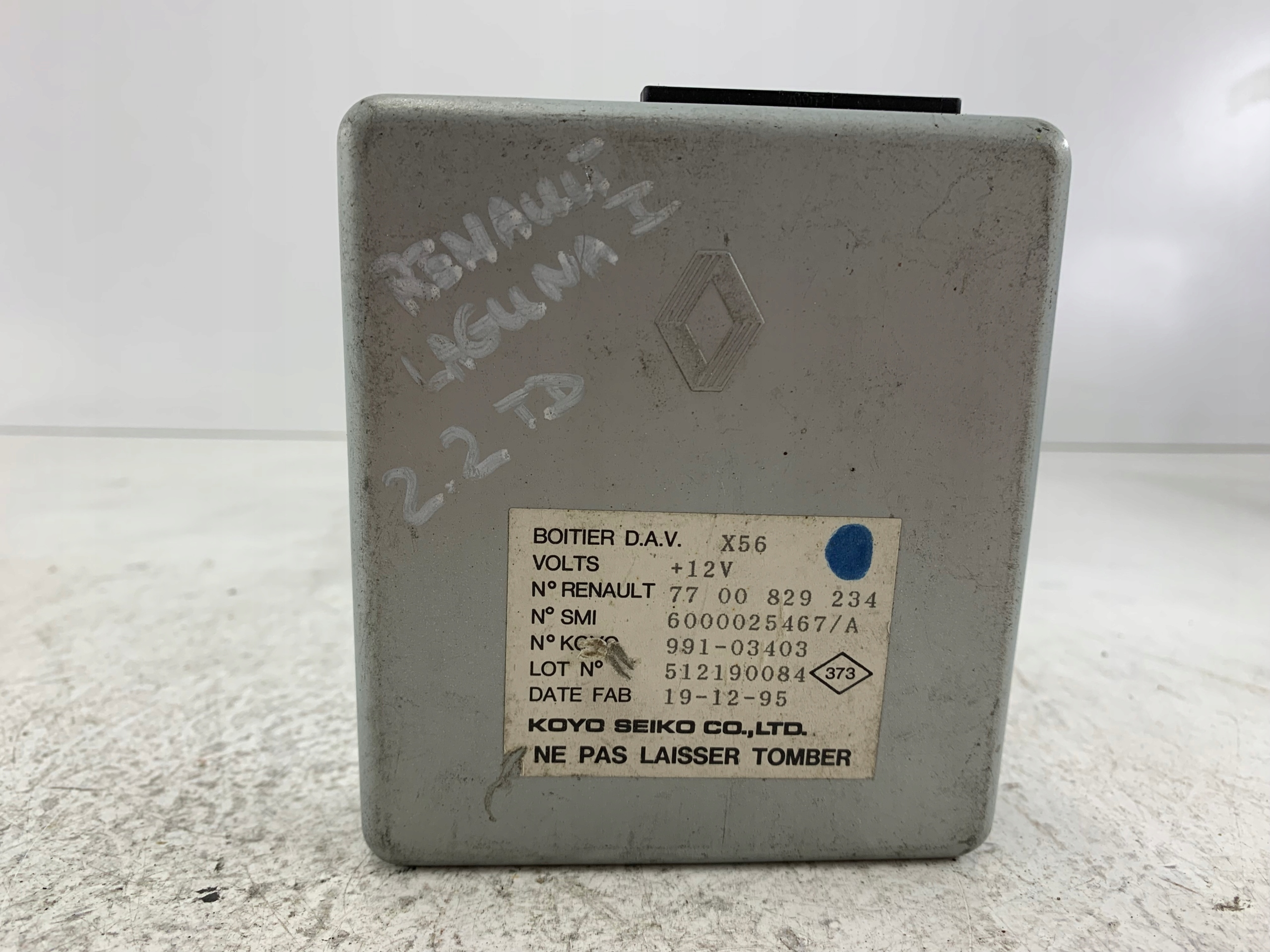 RENAULT LAGUNA et module unité de commande électronique uce crémaillère de direction 7700829234