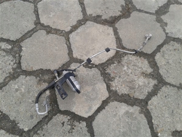 WAZ KLIMATYZACJI PRZEWOD VOYAGER IV 2 5 CRD