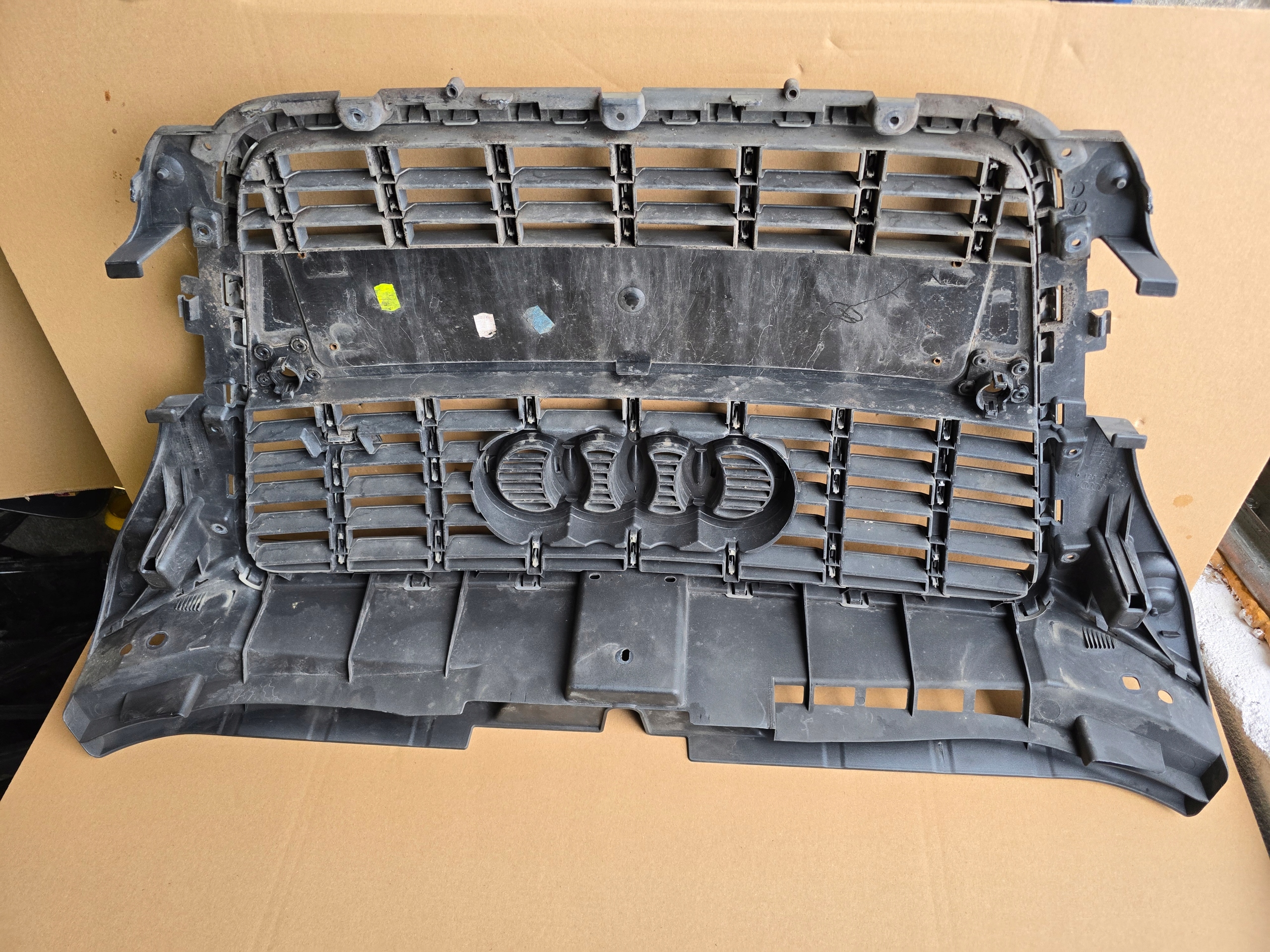 Audi 8P0 Kühlergrill FRONTGRILL Kühlergitter 8P0853651Q - Thumbnail 2