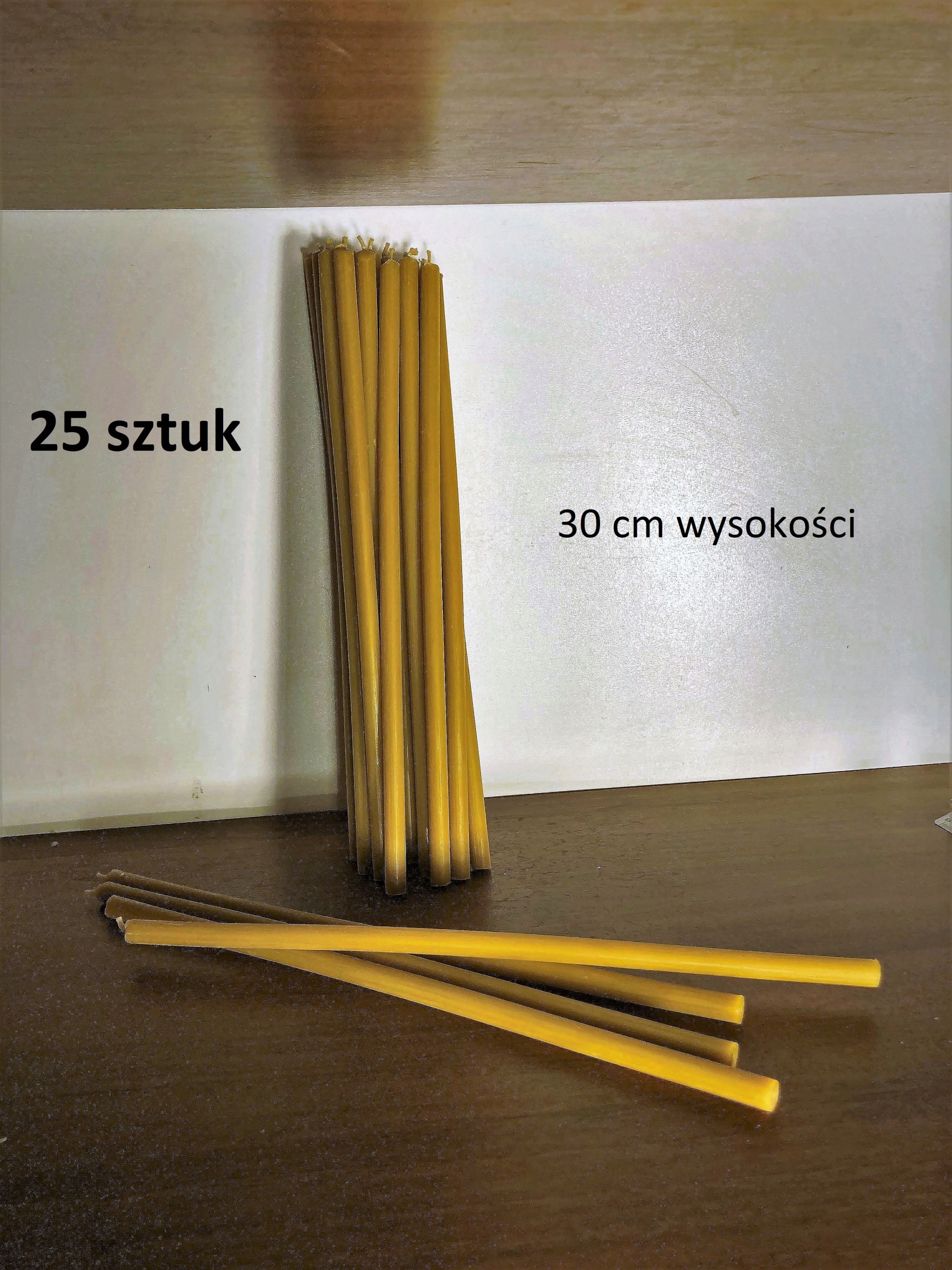 

Świece Cerkiewne 25 Sztuk 30 CM Wys.