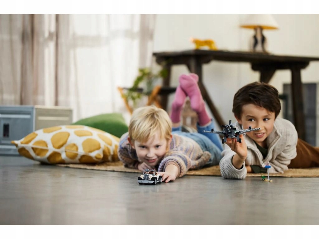 LEGO 77012 Indiana Jones Pościg myśliwcem Wiek dziecka 8 lat +