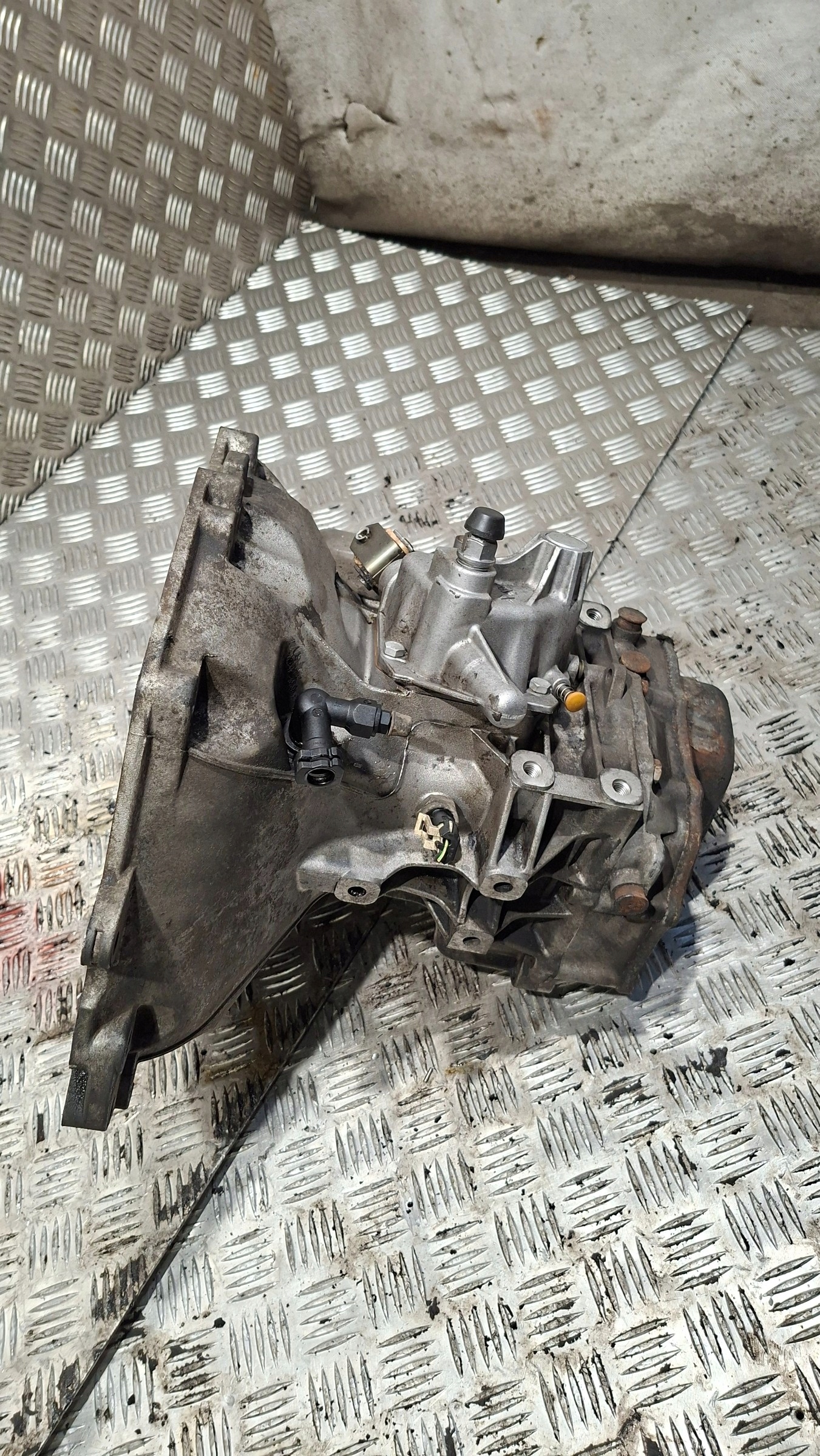 Getriebe OPEL CORSA D 1.2 F13MW429
