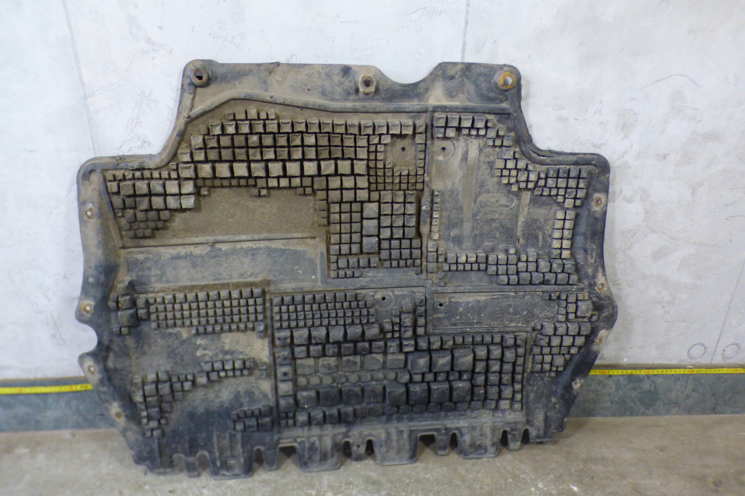 cover lower below engine 5C0825237B VOLKSWAGEN JETTA 6 VI 5C