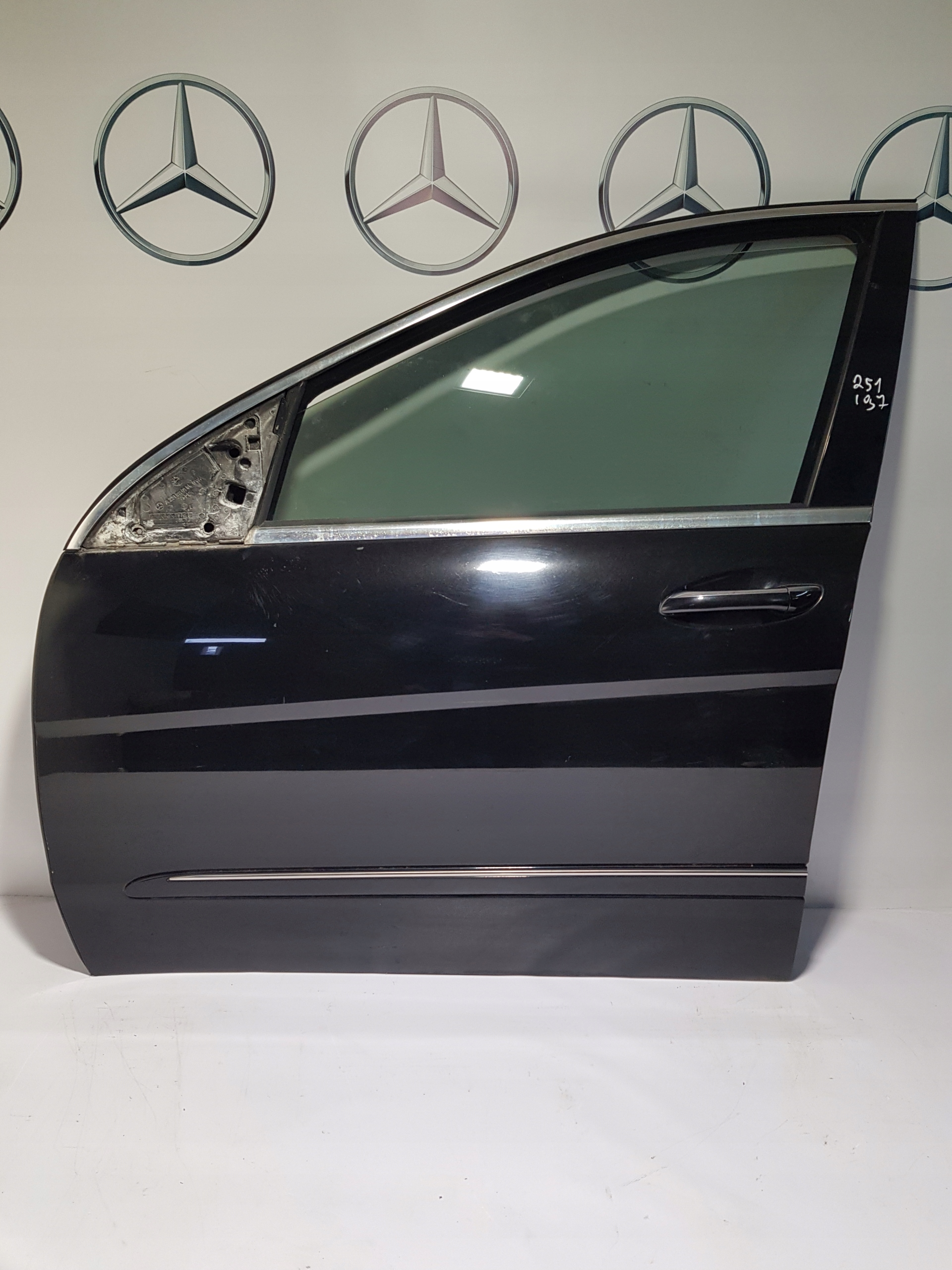 MERCEDES W251 door left front C197 197
