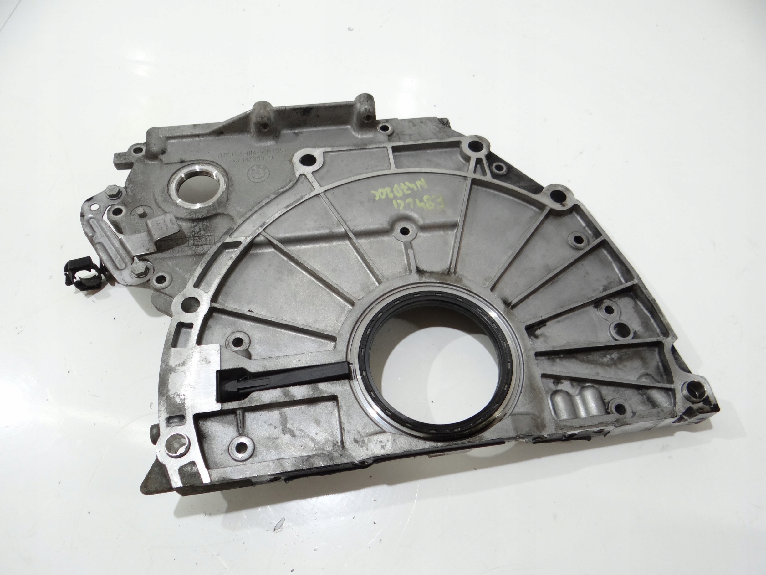 BMW X1 E84 N47D20C cover gearbox cover 8516751