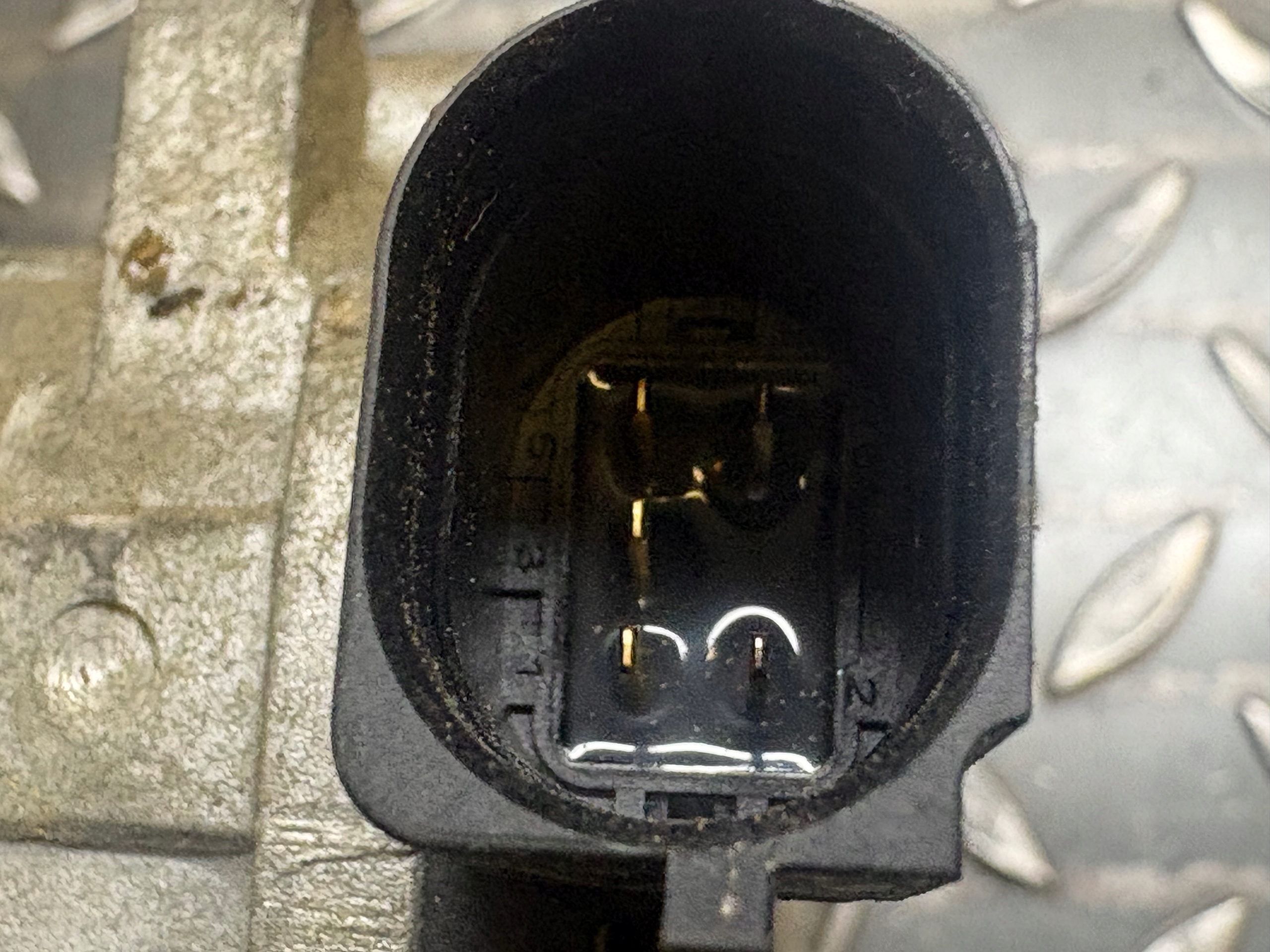 EGR valve OPEL ASTRA J
