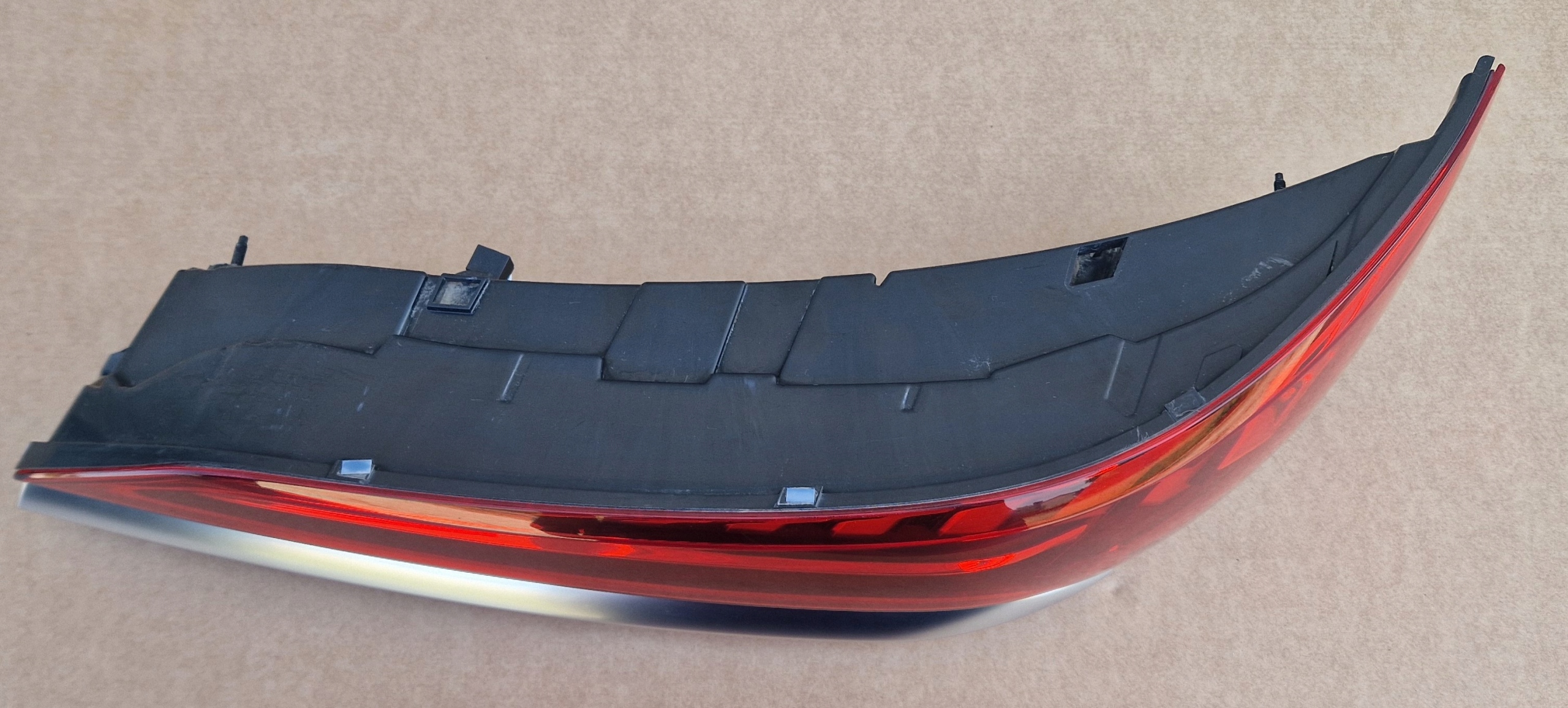 light LED rear part right AUDI Q7 LIFT 4M0945076 original as new