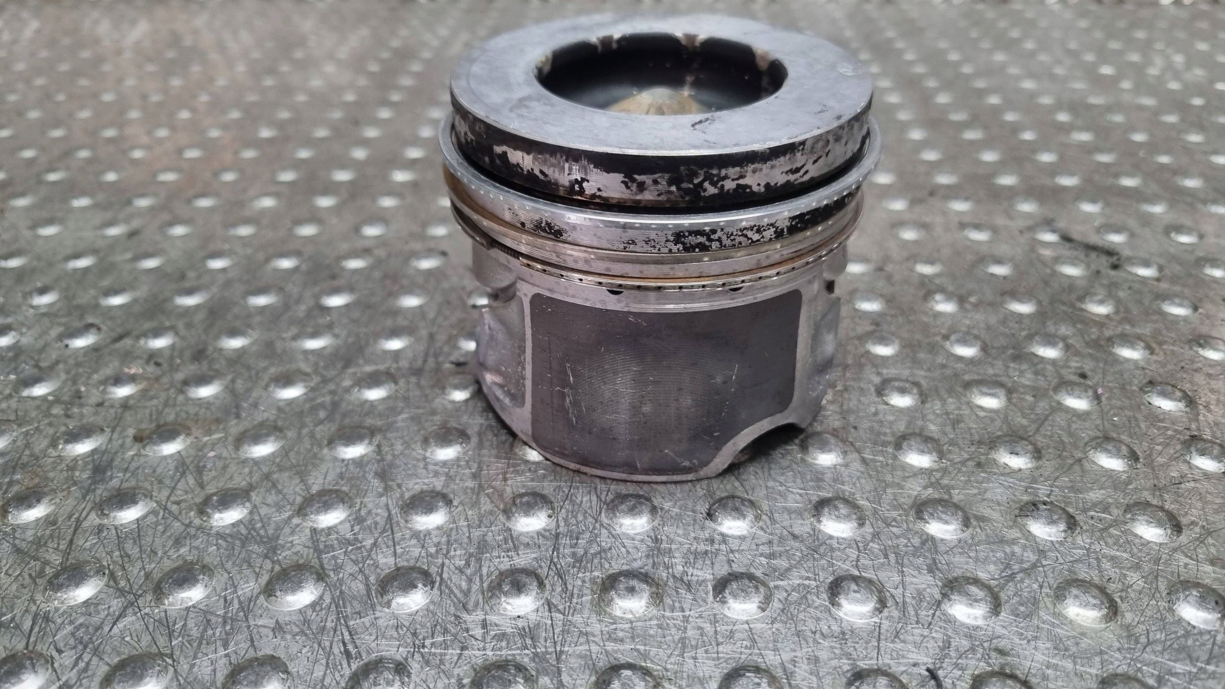 piston 8372N AUDI Q7 4L 3.0 TDI 245KM CRC CRCA