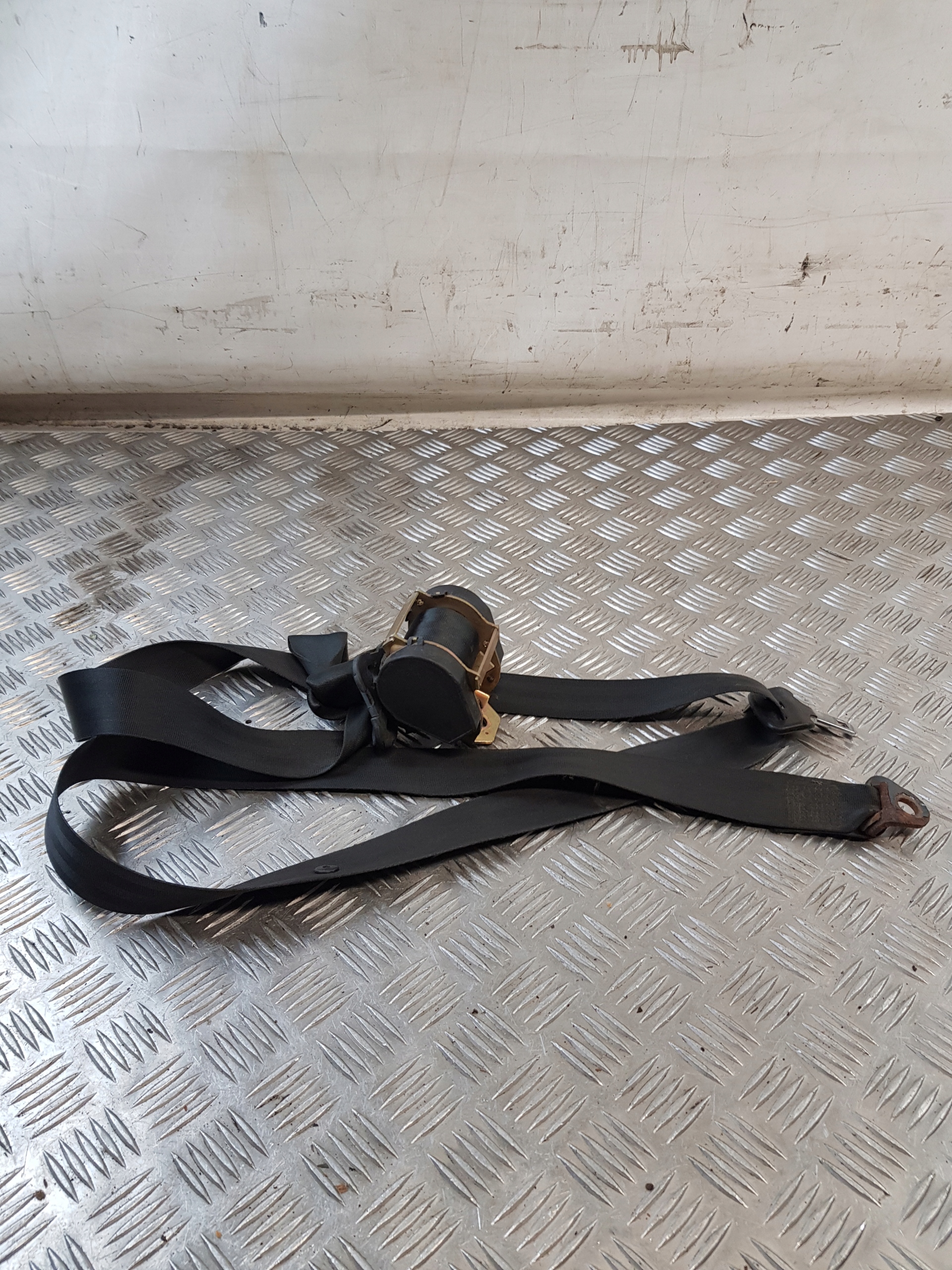 seat belt left front PEUGEOT PARTNER and 96324742XX