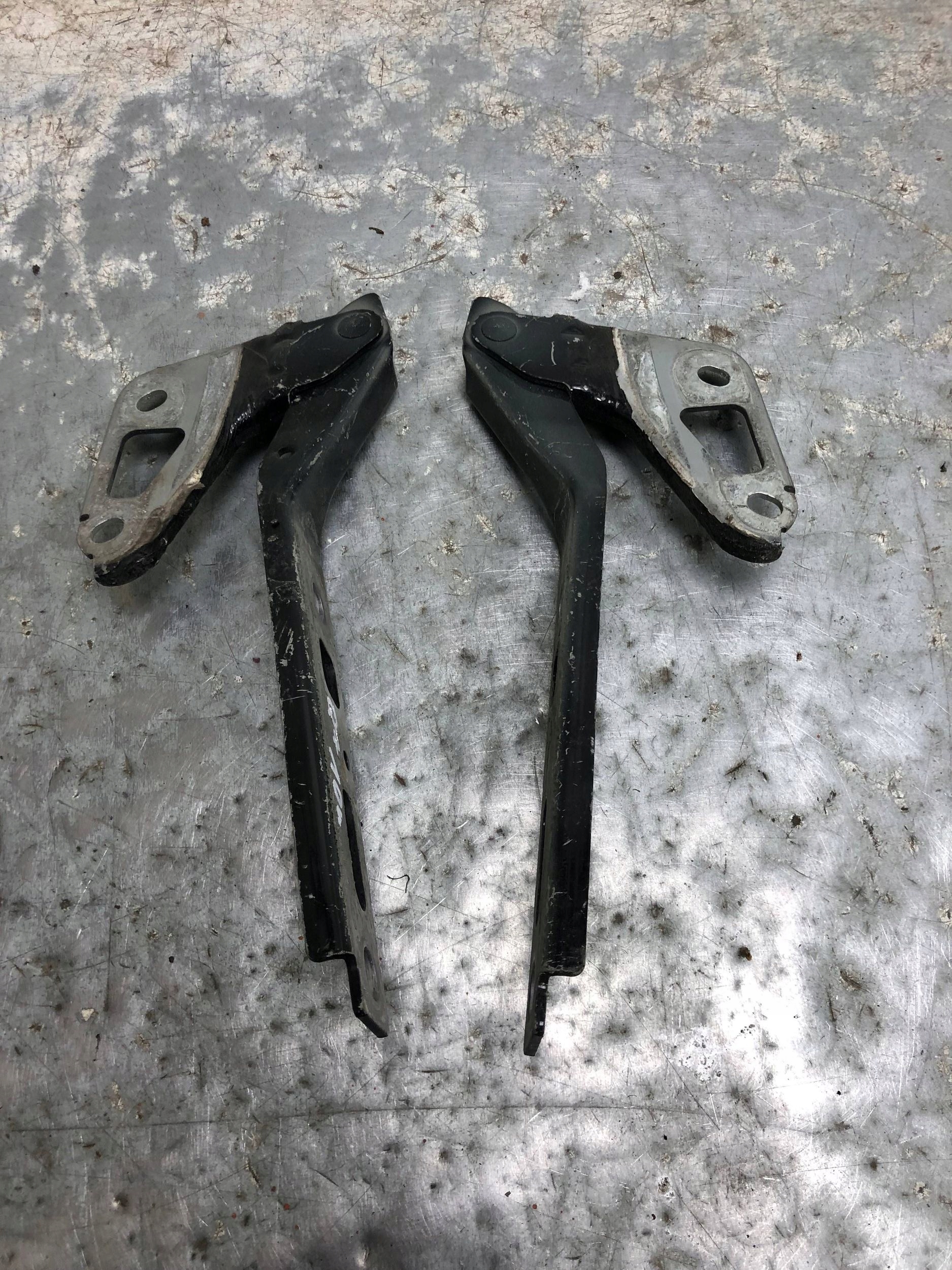 Cerniere cofano AUDI Q7 4L0823302 4L0823301