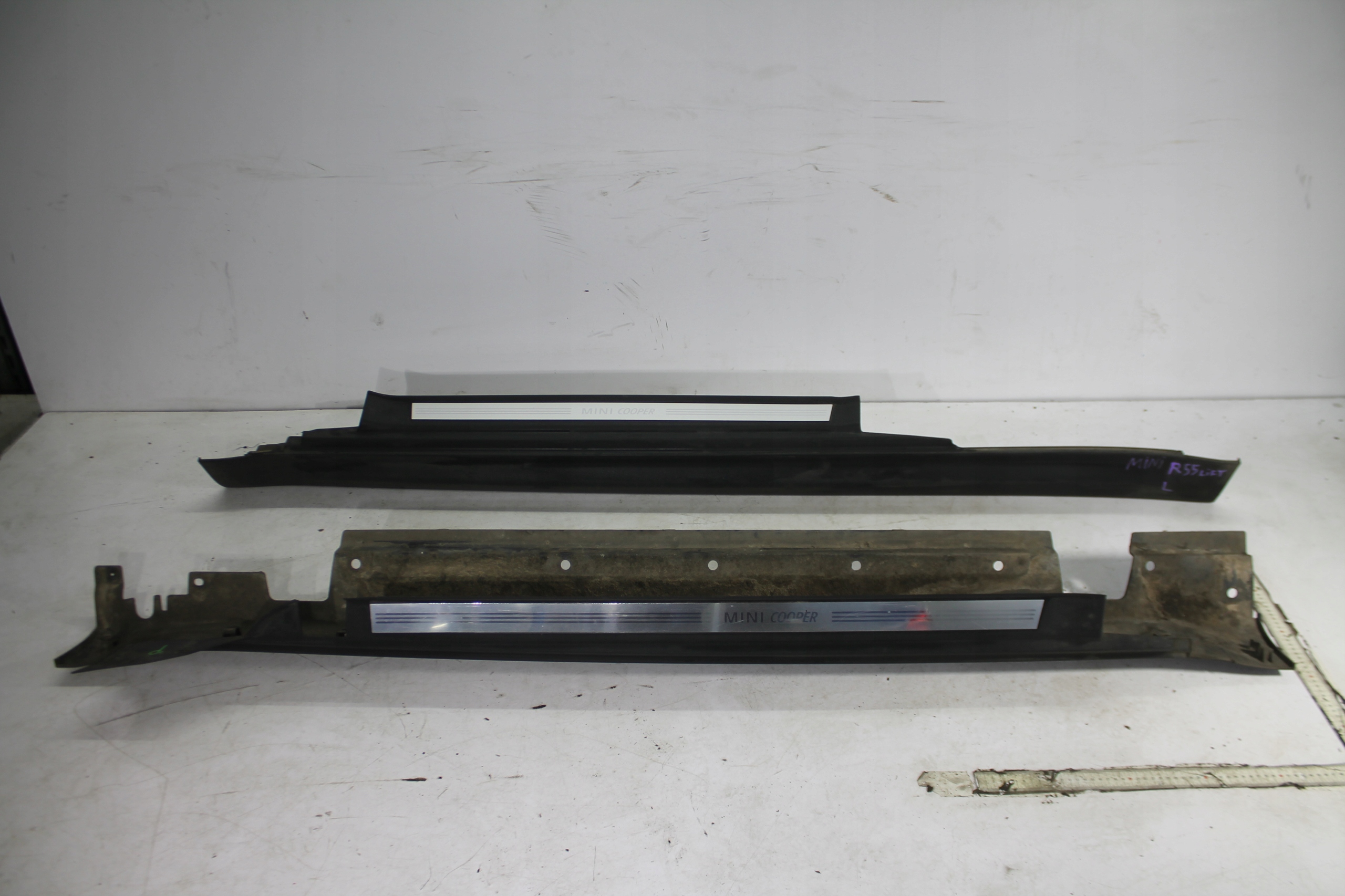 moulding cap threshold left MINI R55 CLUBMAN 07