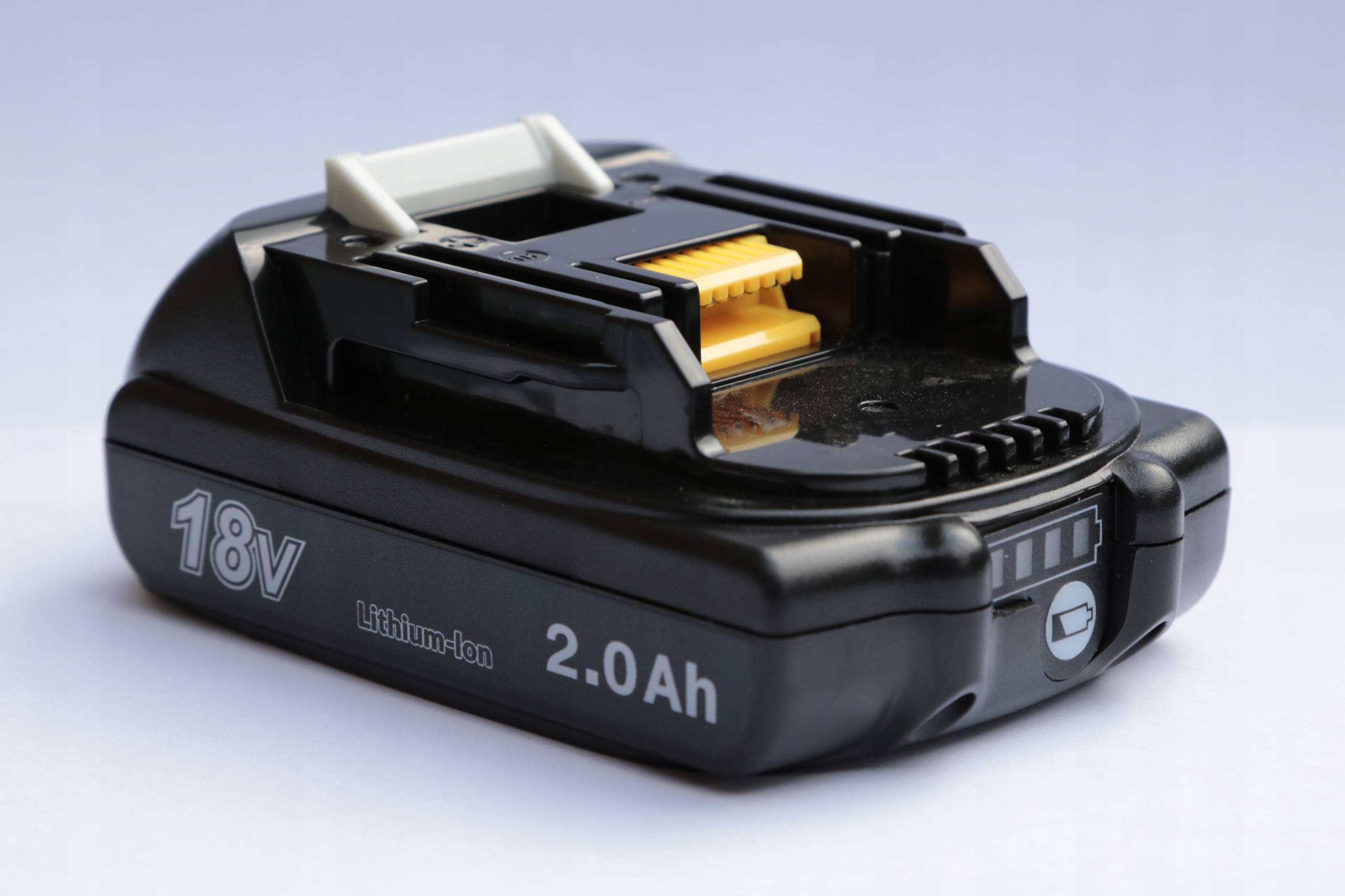 Makita Akumulator Bateria 18V 2,0 Ah 2Ah BL1820