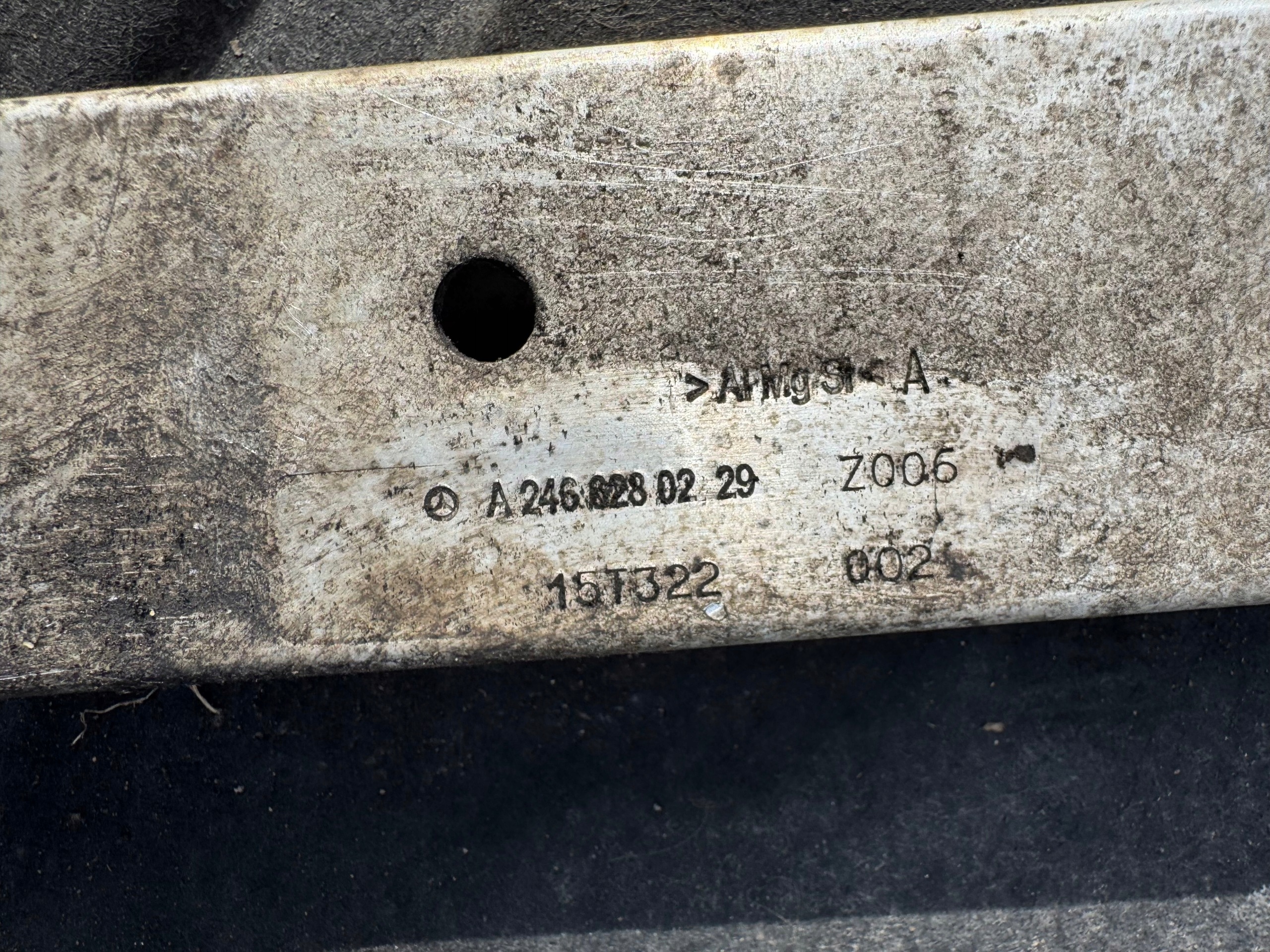 console beam tip MERCEDES A W176 CLA W117 A2466280229