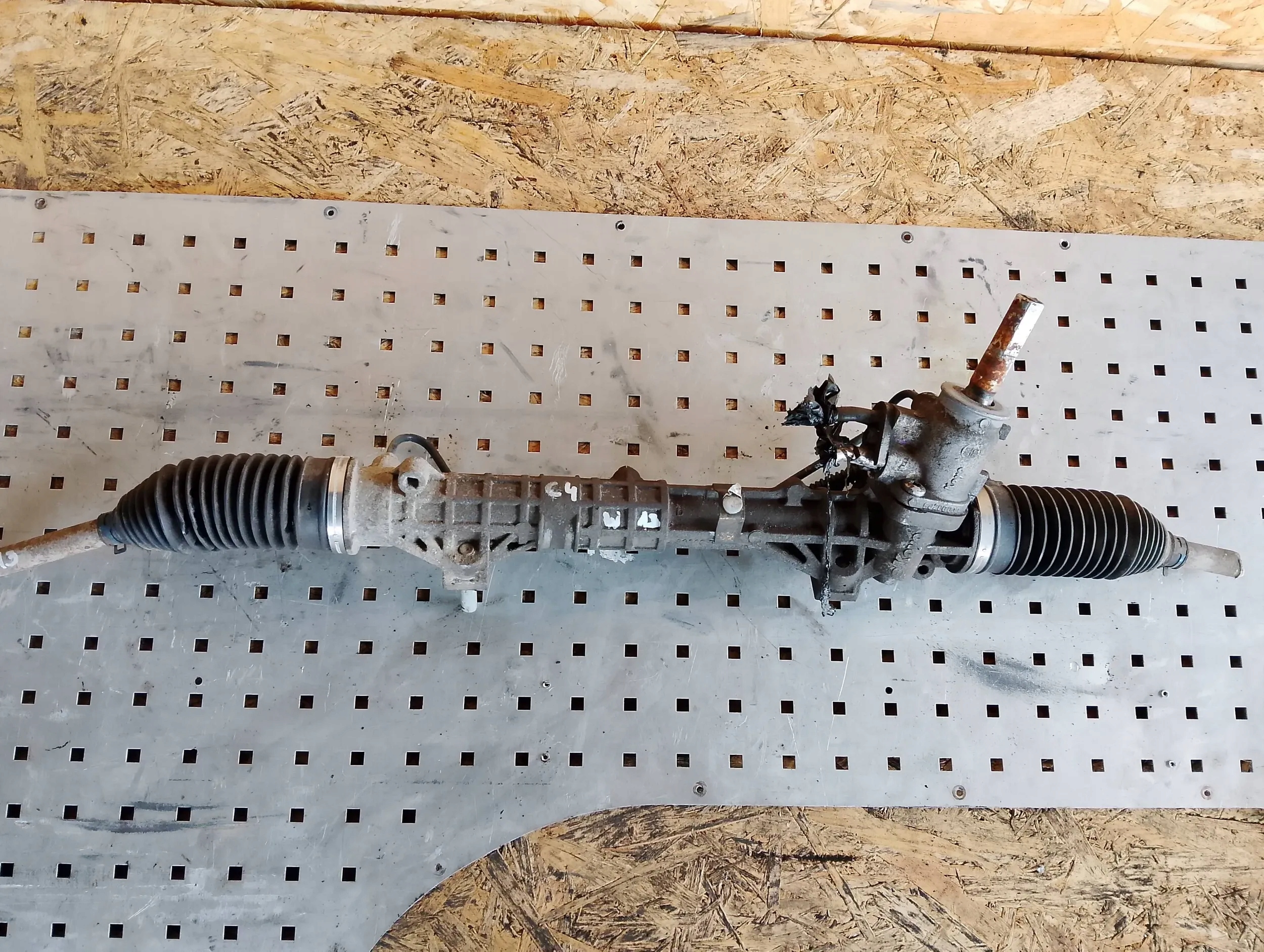 Boîter direction Boîter direction Koyo Citroen C4 20389212, 8820000084