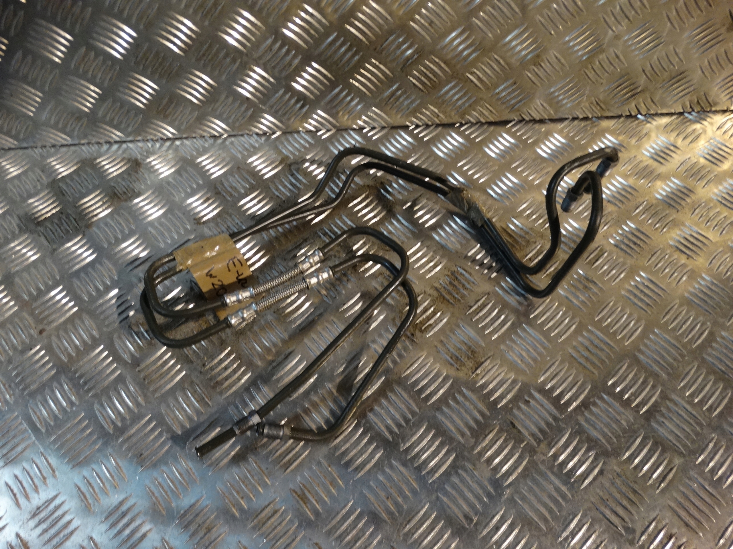 SCHLÄUCHE SERVO BREMS- MERCEDES W207 1