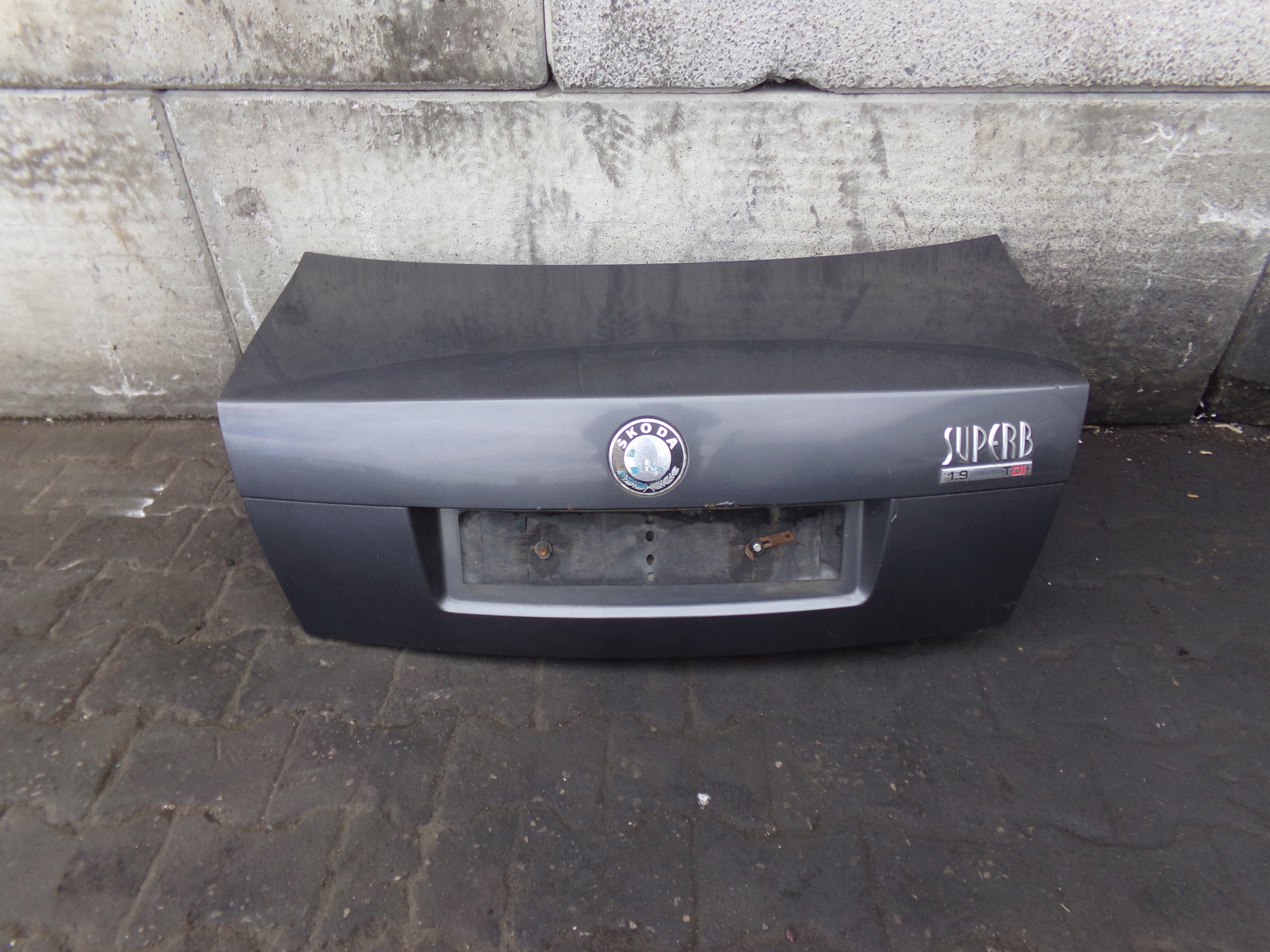 KLAPA TYŁ TYLNA KOMPLETNA SKODA SUPERB I