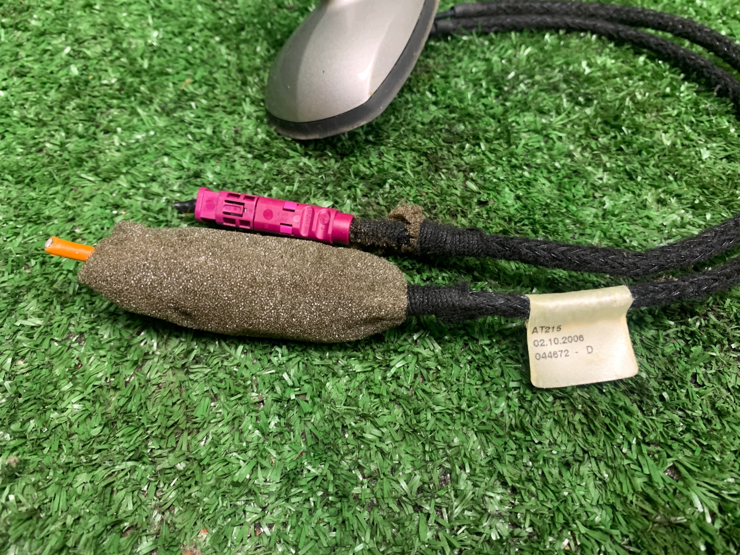 Mercedes E W211 câblage conduites arrière Anteny A2118205575 code lakieru 723