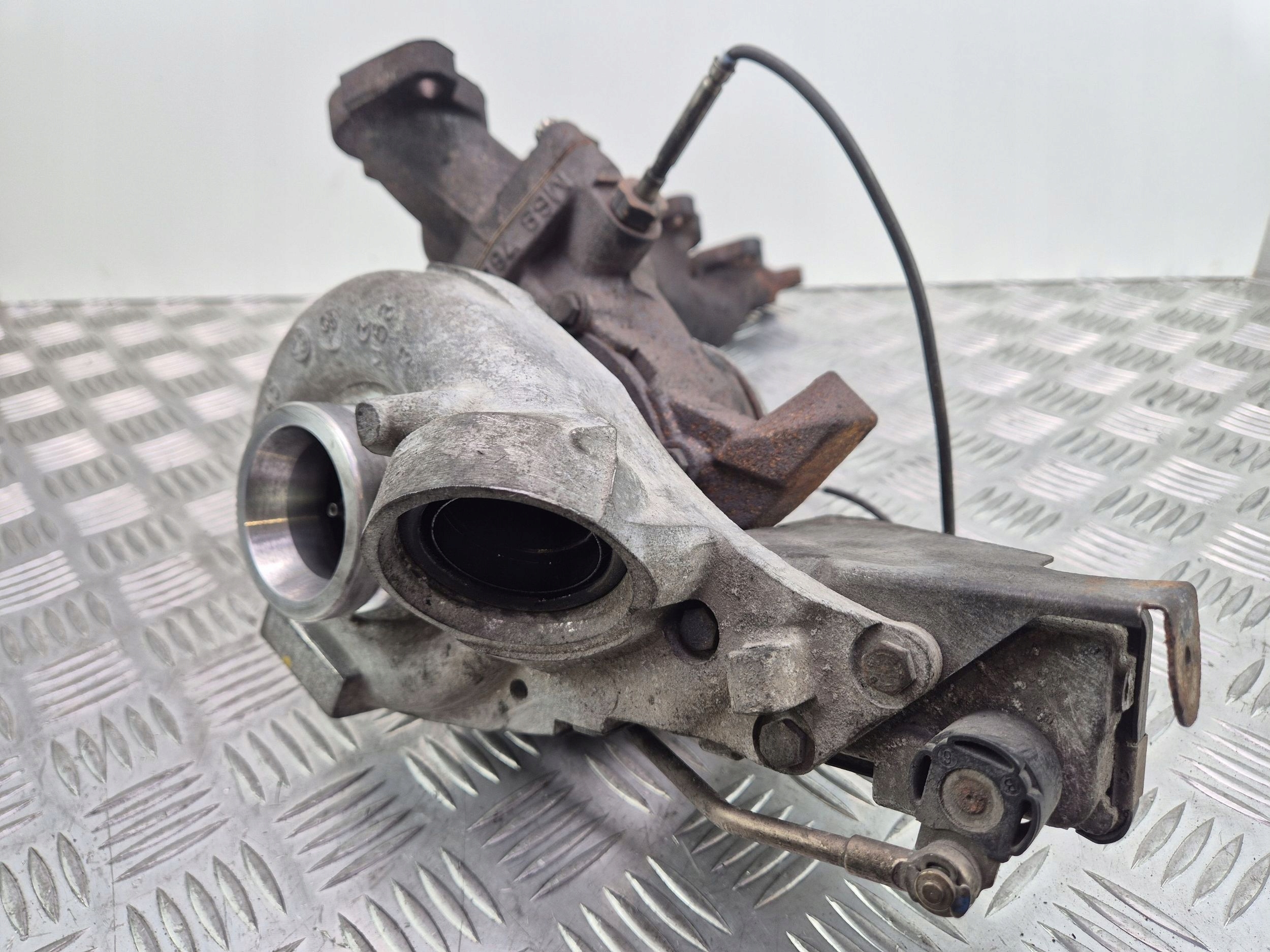 Mercedes C220 CDI W204 turbo A6460901080