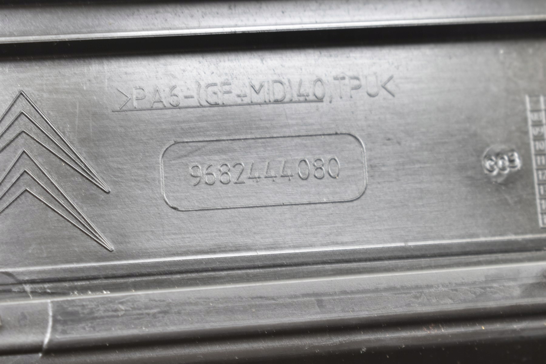 abdeckung einspritzdüsen FORD KUGA MK2 FOCUS MK3 MONDEO MK4 2.0 TDCI 9682444080