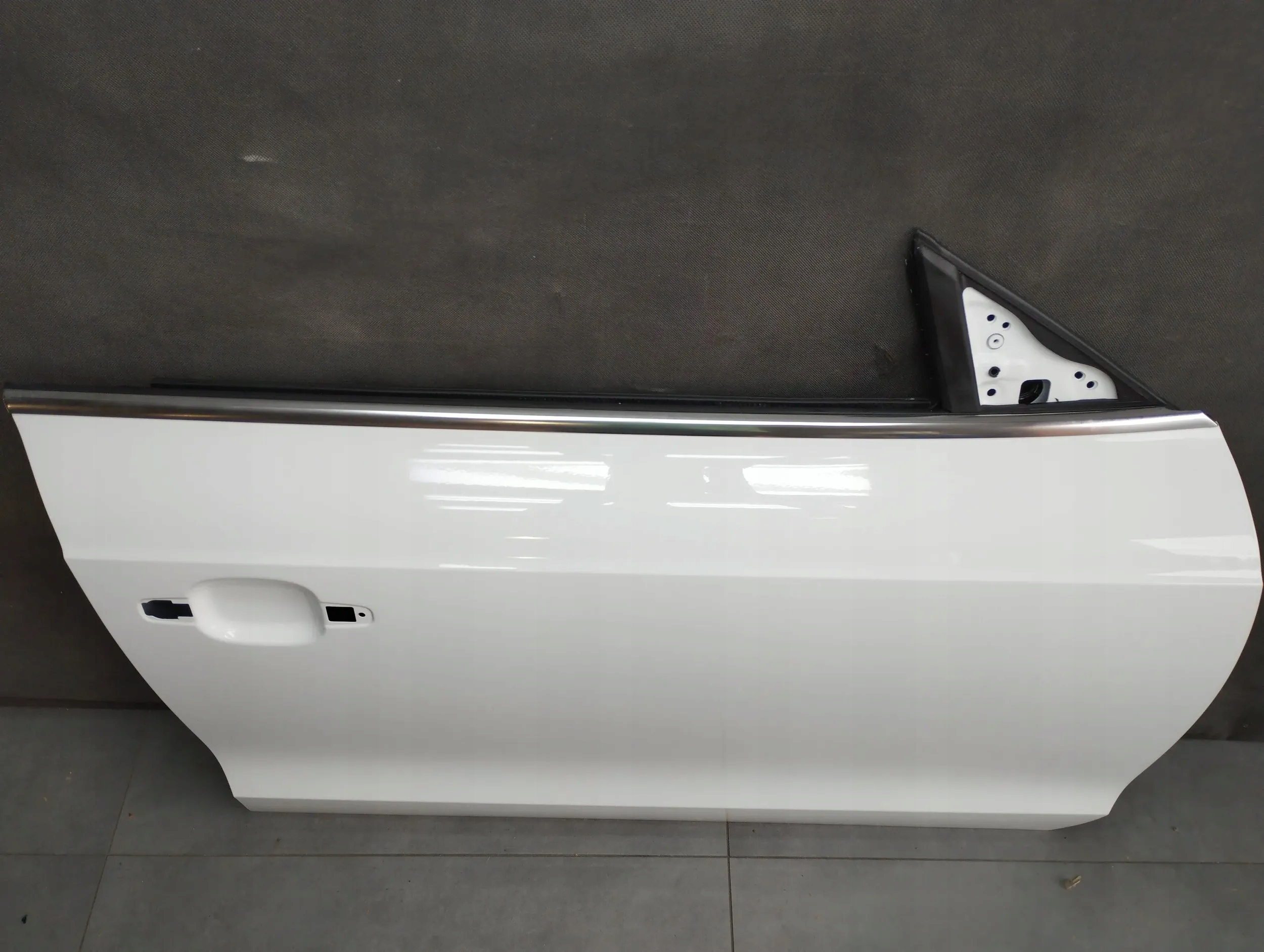 Audi A5 Sportback 8TA door right front LY9C