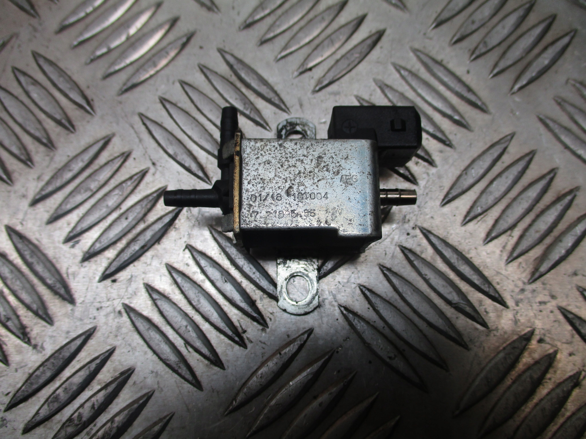 ZAWÓR TURBINY EGR VW PASSAT B5 72189555