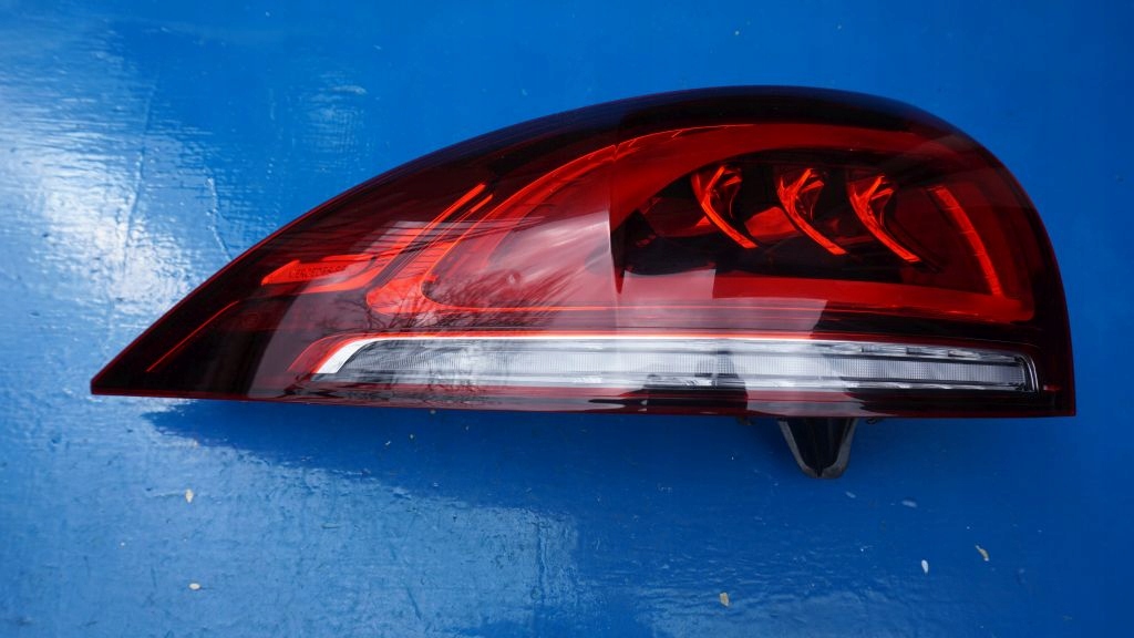 MERCEDES GLE X 167 - light rear left EUR