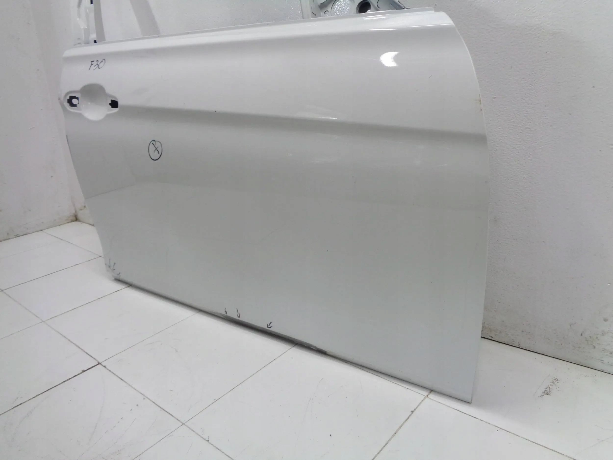 BMW 3 F30 F31 door right front front 11-18R