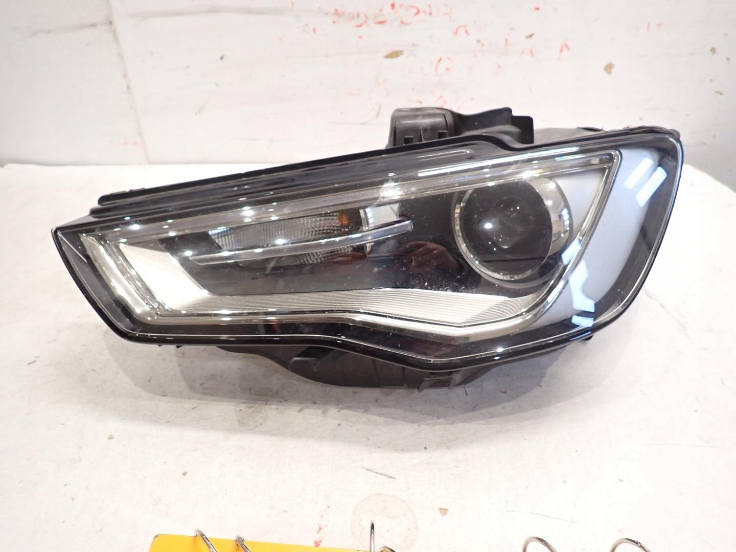 light front front left AUDI A3 2012- BI-XENON 8V0941043M