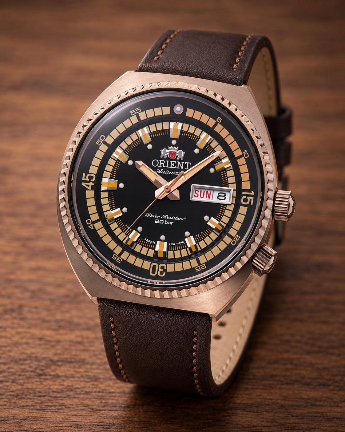 Mechanické sportovní hodinky Orient Neo RA-AA0E06B19B 43,5 mm 20ATM