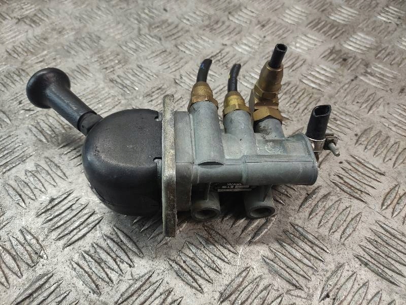 DZWIGNIA ZAWOR HAMULCA WABCO 9617222690 VOLVO FL10