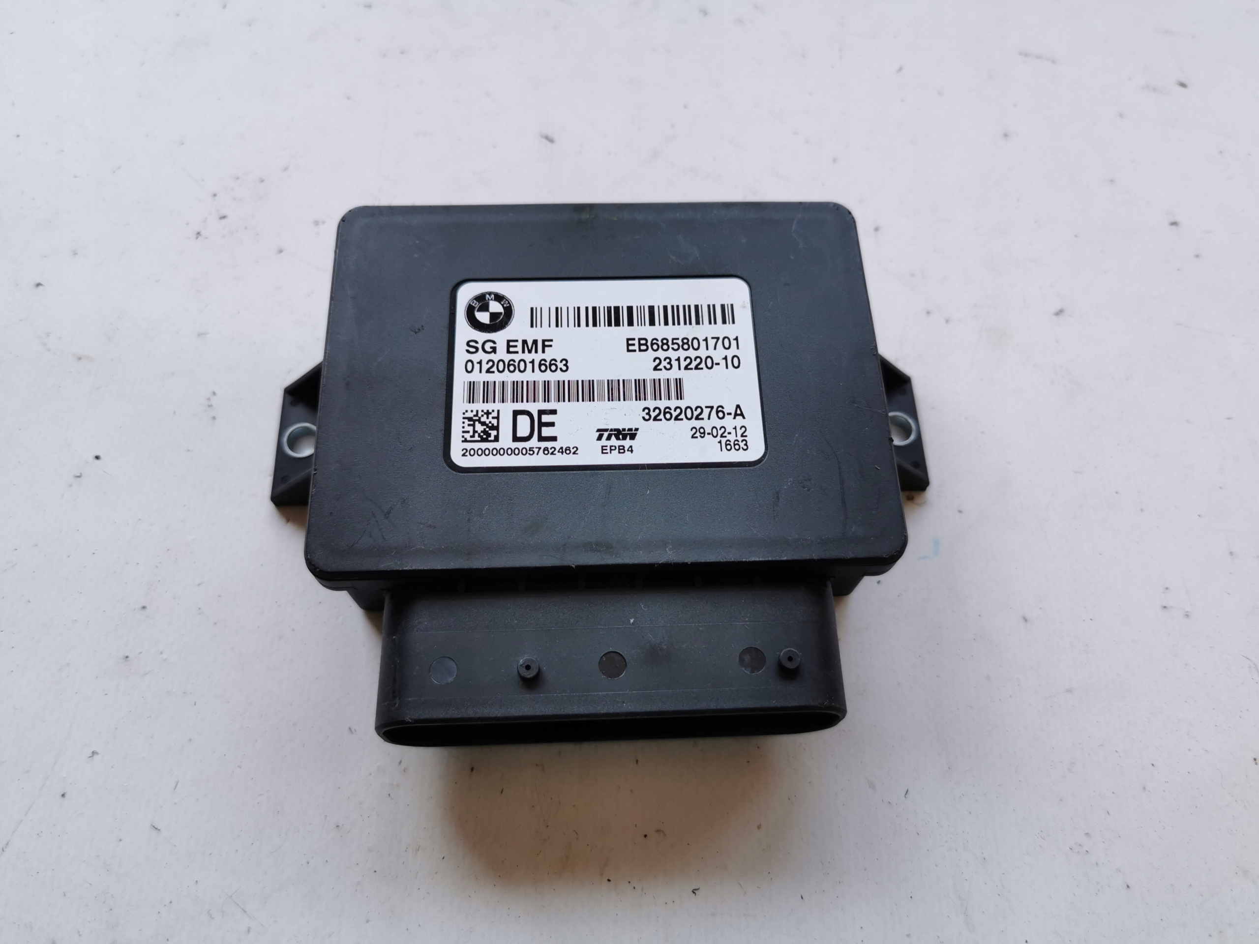 EB685801701 - Блок управления тормозом BMW F10 F11