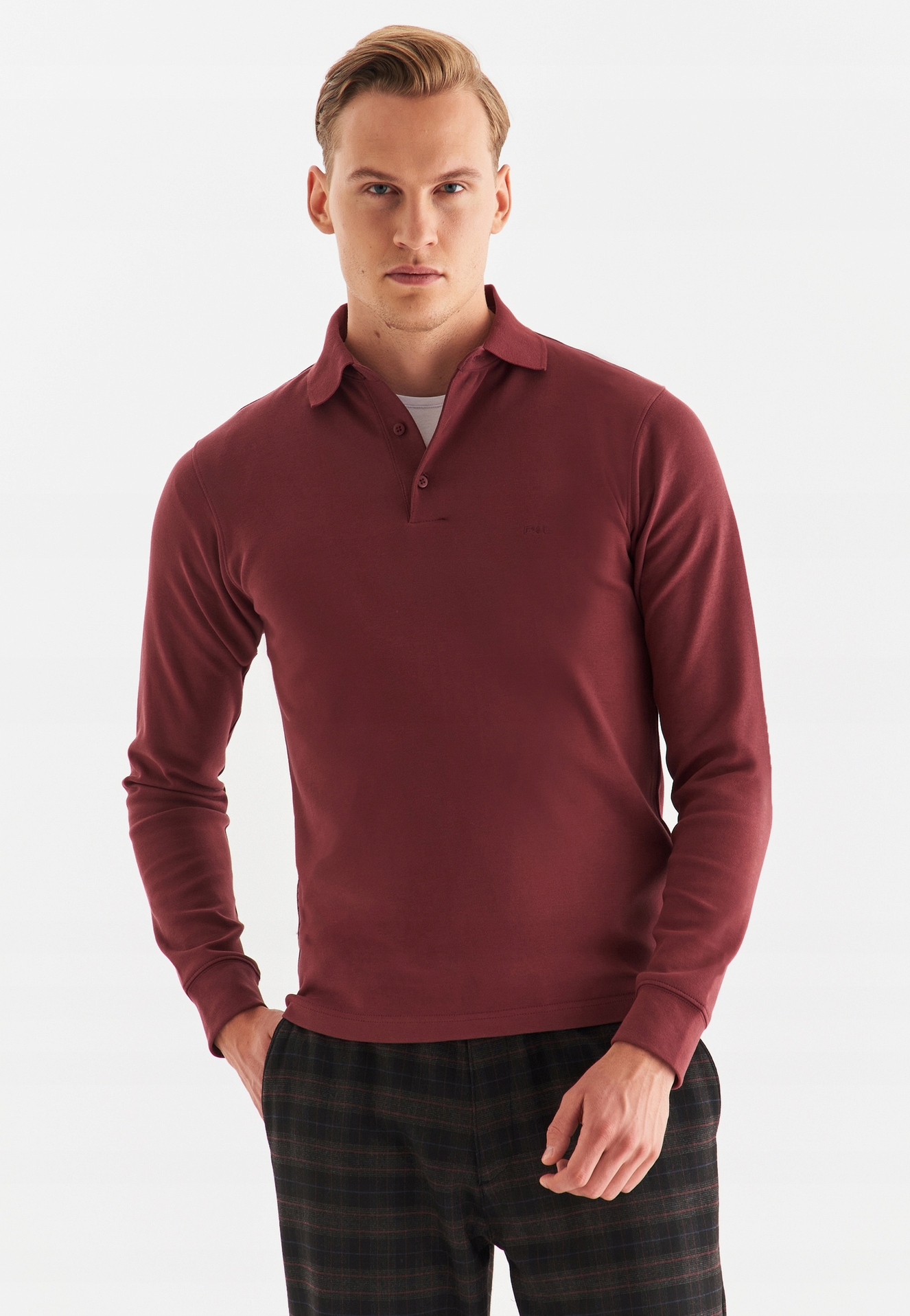 

Bordowy longsleeve z kołnierzykiem Pako Lorente XL
