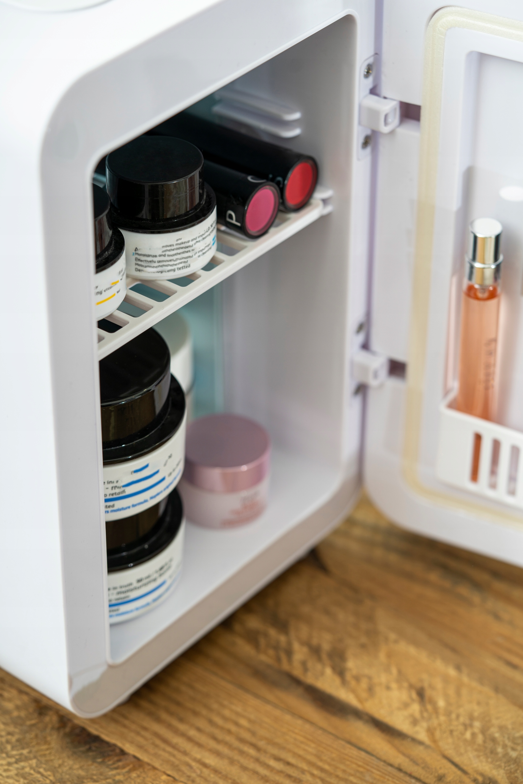 МІНІ ДОРОЖНИЙ ХОЛОДИЛЬНИК ДЛЯ КОСМЕТИКИ З ДЗЕРКАЛОМ Висота 24,7 см