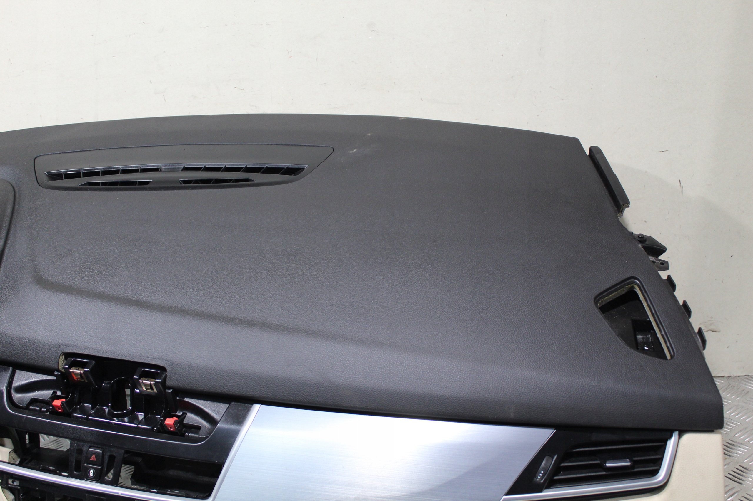 dashboard console airbag airbags BMW 2 F45