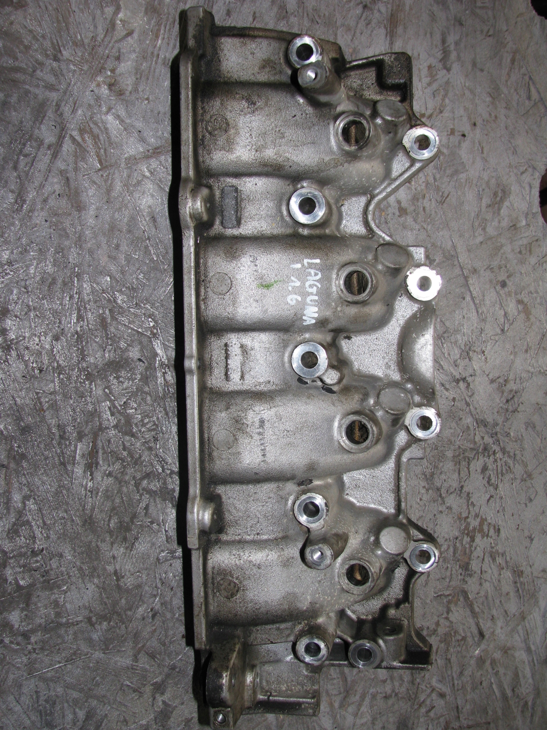 коллектор Впускный renault LAGUNA и 1.6 16V