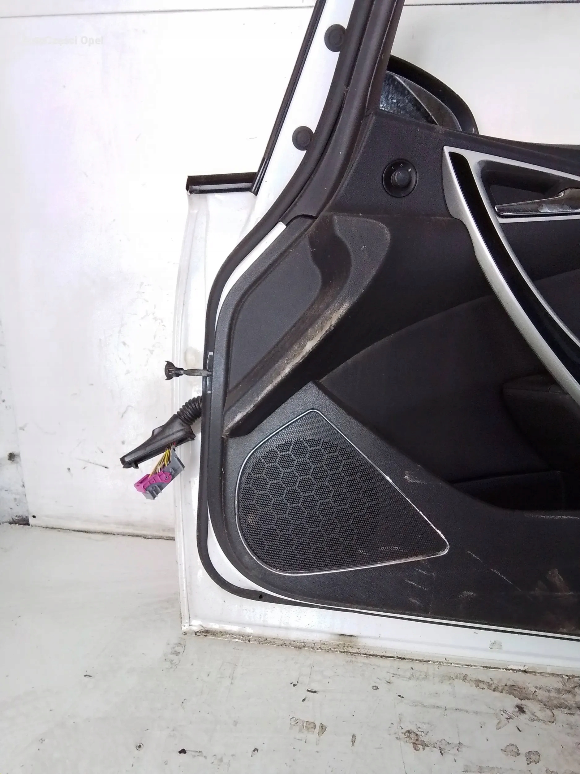 Opel Astra J GTC DRZWI PRAWY PRZÓD Z40R Numer katalogowy części TUP11467