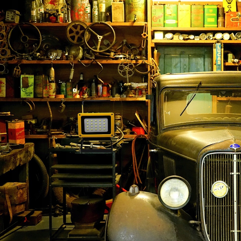 HALOGEN LED ROBOCZY BUDOWLANY 30W AKUMULATOROWY PRZENOŚNY MOCNY JASNY KABEL Rodzaj lampa na stojaku