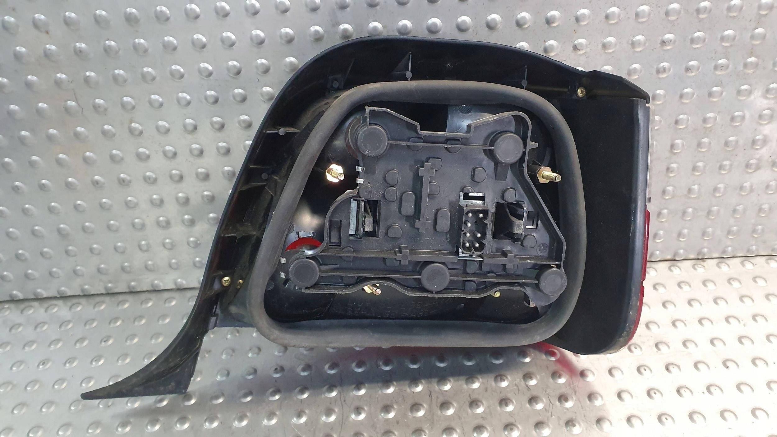 light rear part left BMW 3 E36 9404841 90